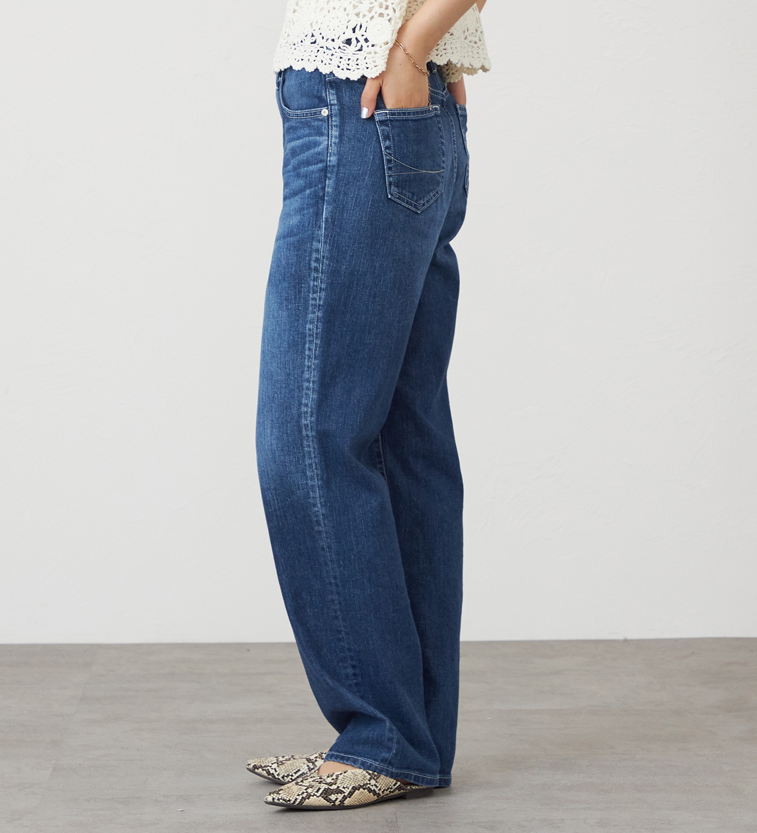 SOMETHING(サムシング)のSOMETHING ELSA NOUVEAU STRAIGHT/ストレートデニムパンツ|パンツ/デニム/ジーンズパンツ/レディース|中色ブルー