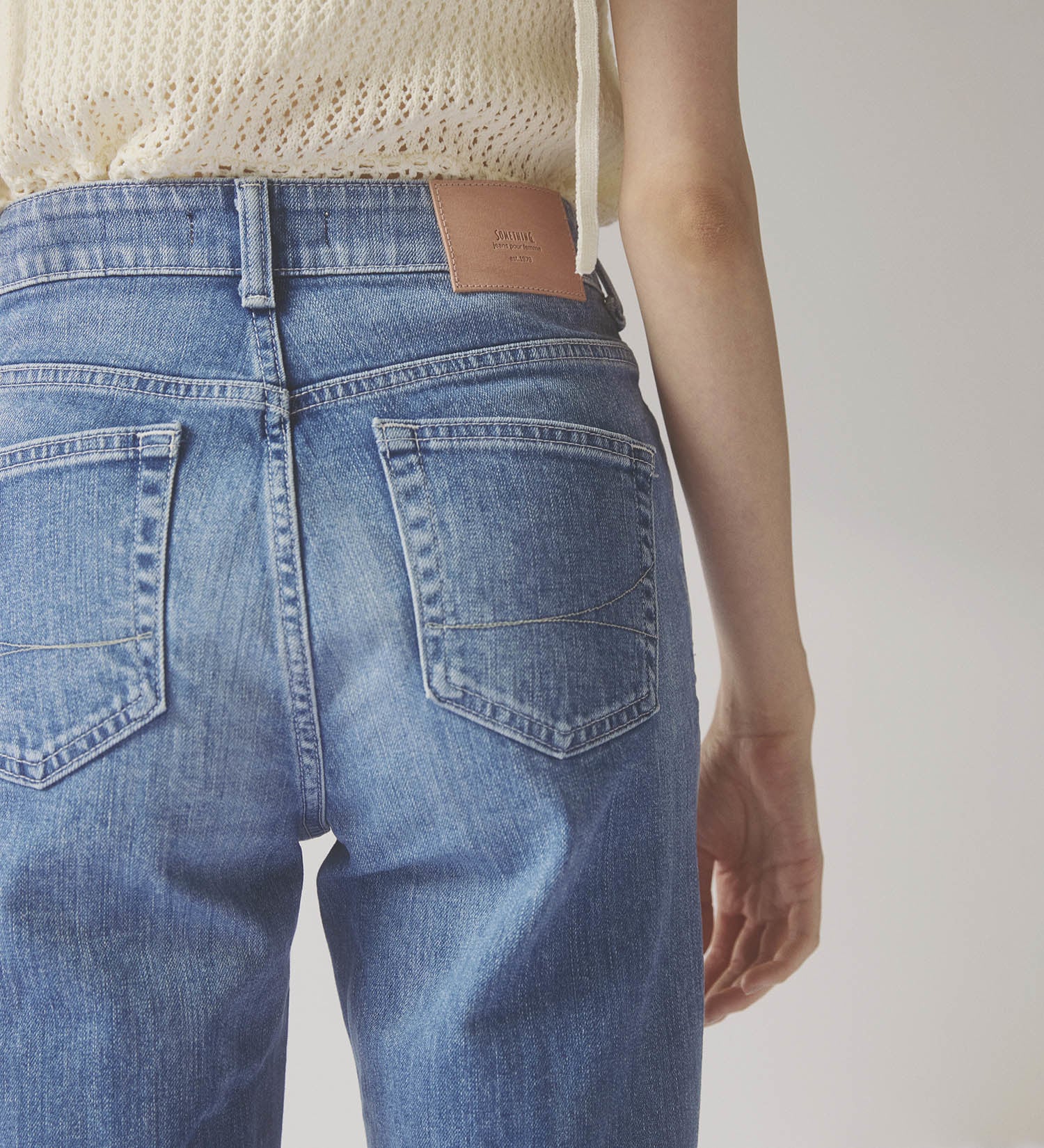 SOMETHING(サムシング)のSOMETHING ELSA NOUVEAU STRAIGHT/ストレートデニムパンツ|パンツ/デニム/ジーンズパンツ/レディース|淡色ブルー