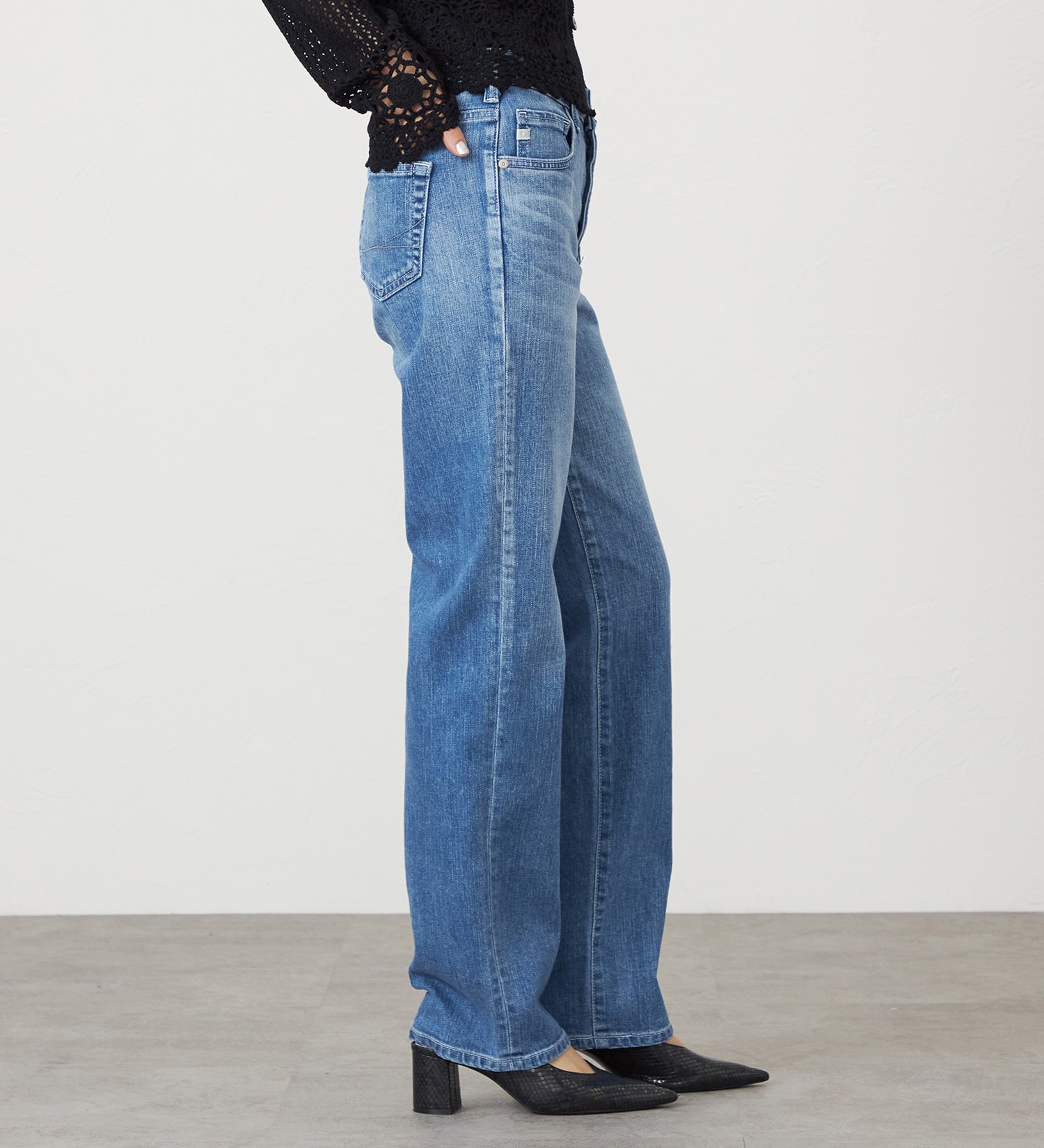 SOMETHING(サムシング)のSOMETHING ELSA NOUVEAU STRAIGHT/ストレートデニムパンツ|パンツ/デニム/ジーンズパンツ/レディース|淡色ブルー