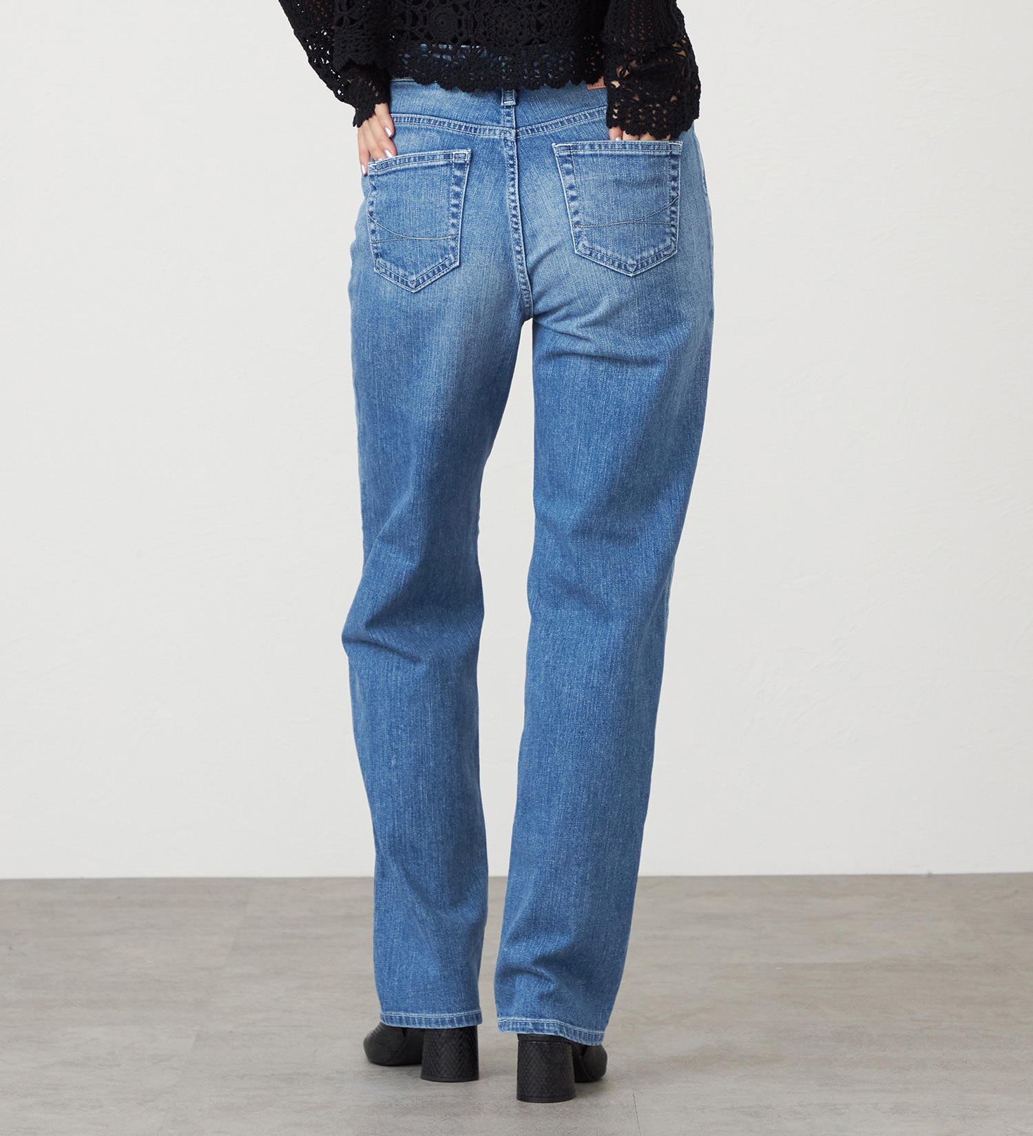 SOMETHING(サムシング)のSOMETHING ELSA NOUVEAU STRAIGHT/ストレートデニムパンツ|パンツ/デニム/ジーンズパンツ/レディース|淡色ブルー