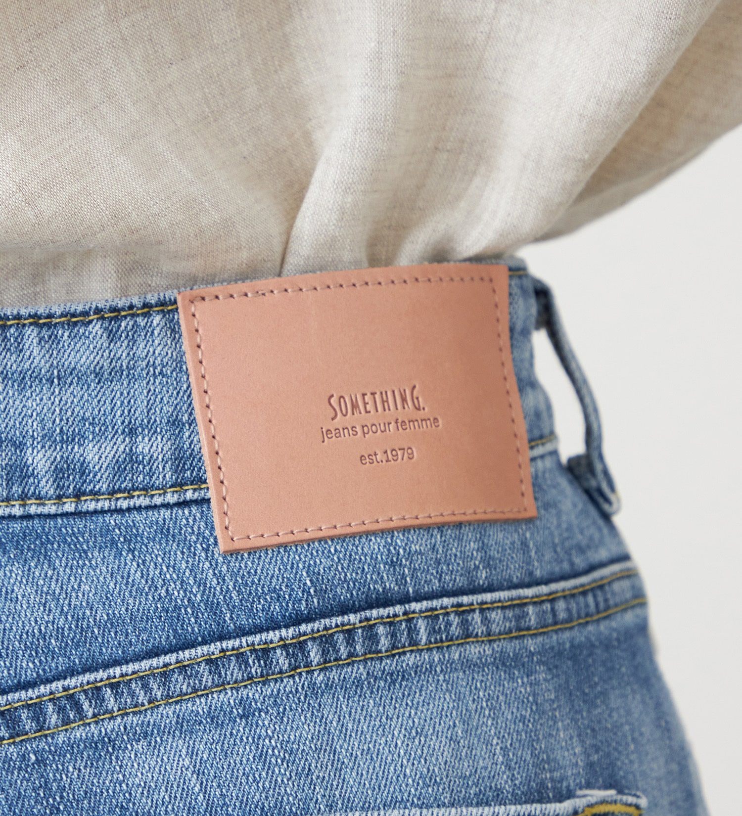 SOMETHING(サムシング)のSOMETHING ELSA NOUVEAU LOOSE STRAIGHT/ルーズストレートデニムパンツ|パンツ/デニム/ジーンズパンツ/レディース|淡色ブルー