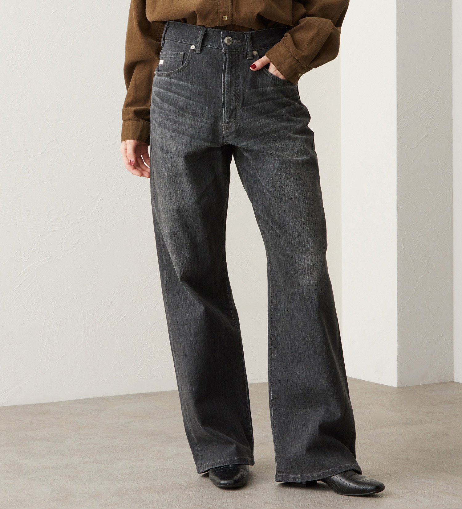SOMETHING(サムシング)のSOMETHING ELSA NOUVEAU LOOSE STRAIGHT/ルーズストレートデニムパンツ|パンツ/デニム/ジーンズパンツ/レディース|グレー