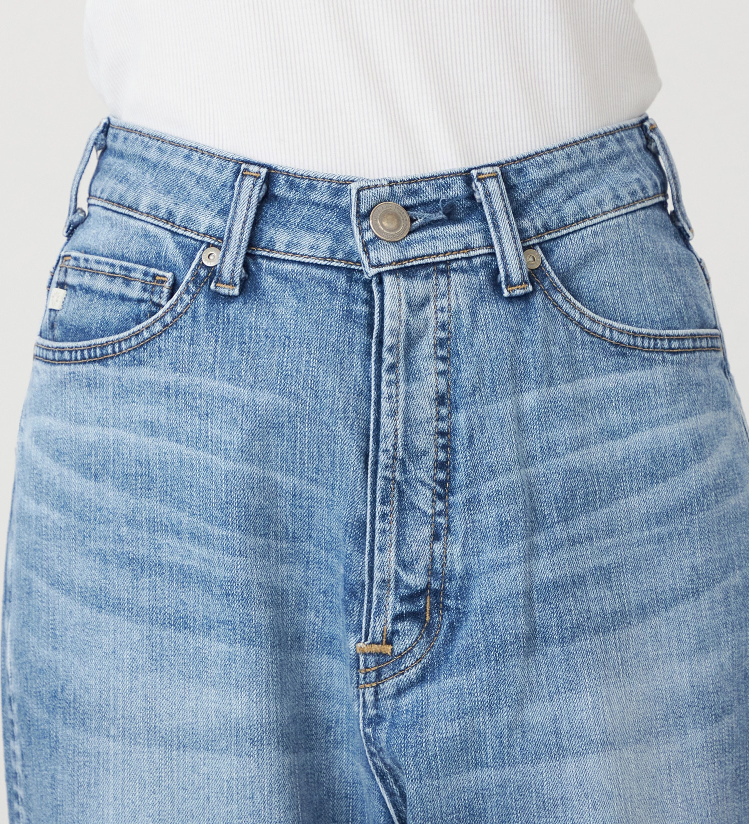 SOMETHING(サムシング)のSOMETHING  CLAUDIA NOUVEAU CURVE/カーブデニムパンツ|パンツ/デニム/ジーンズパンツ/レディース|淡色ブルー