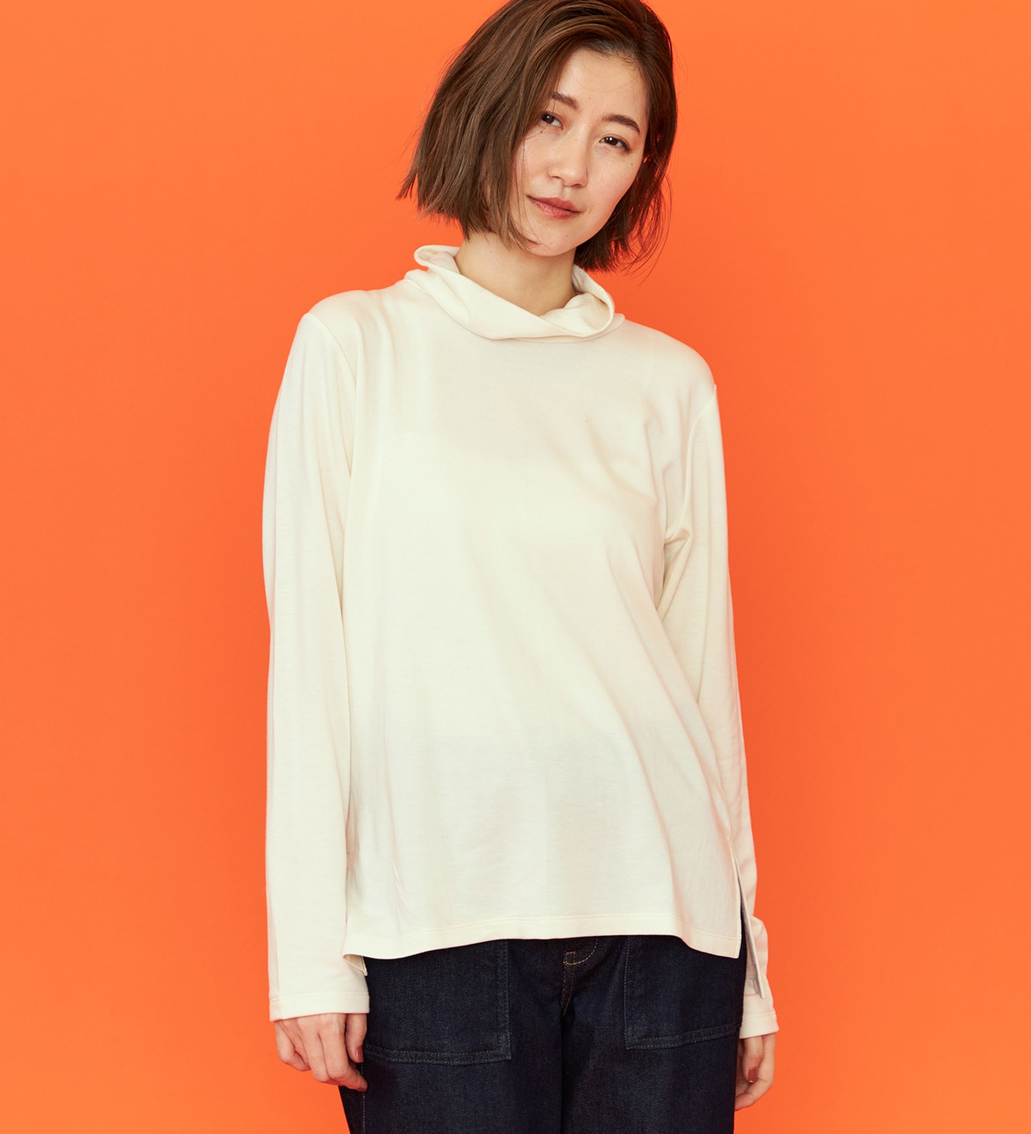 SOMETHING(サムシング)のSOMETHING BODYFIREタートルネックカットソー【暖】|トップス/Tシャツ/カットソー/レディース|オフホワイト