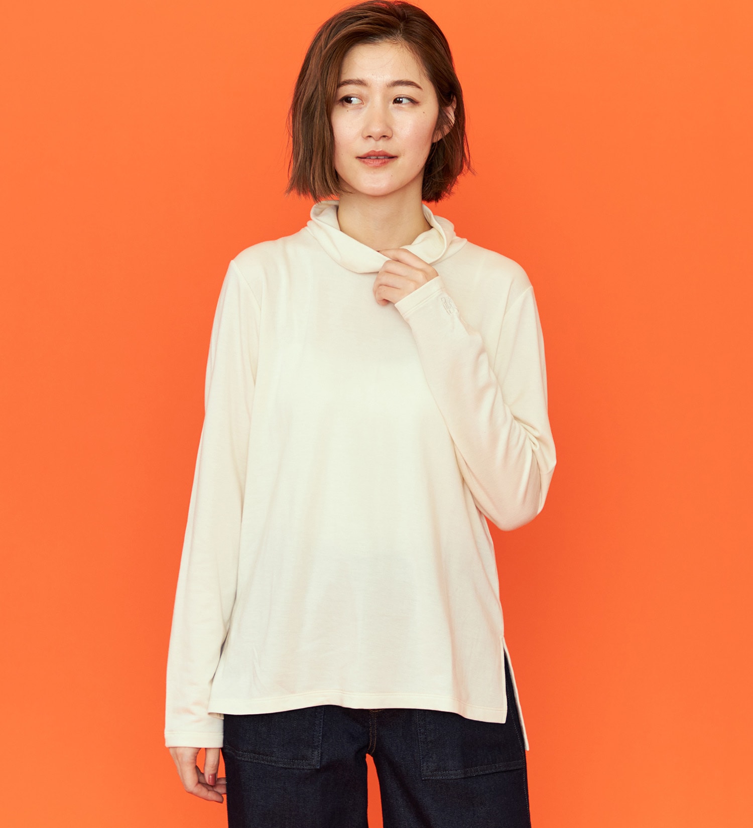 SOMETHING(サムシング)のSOMETHING BODYFIREタートルネックカットソー【暖】|トップス/Tシャツ/カットソー/レディース|オフホワイト