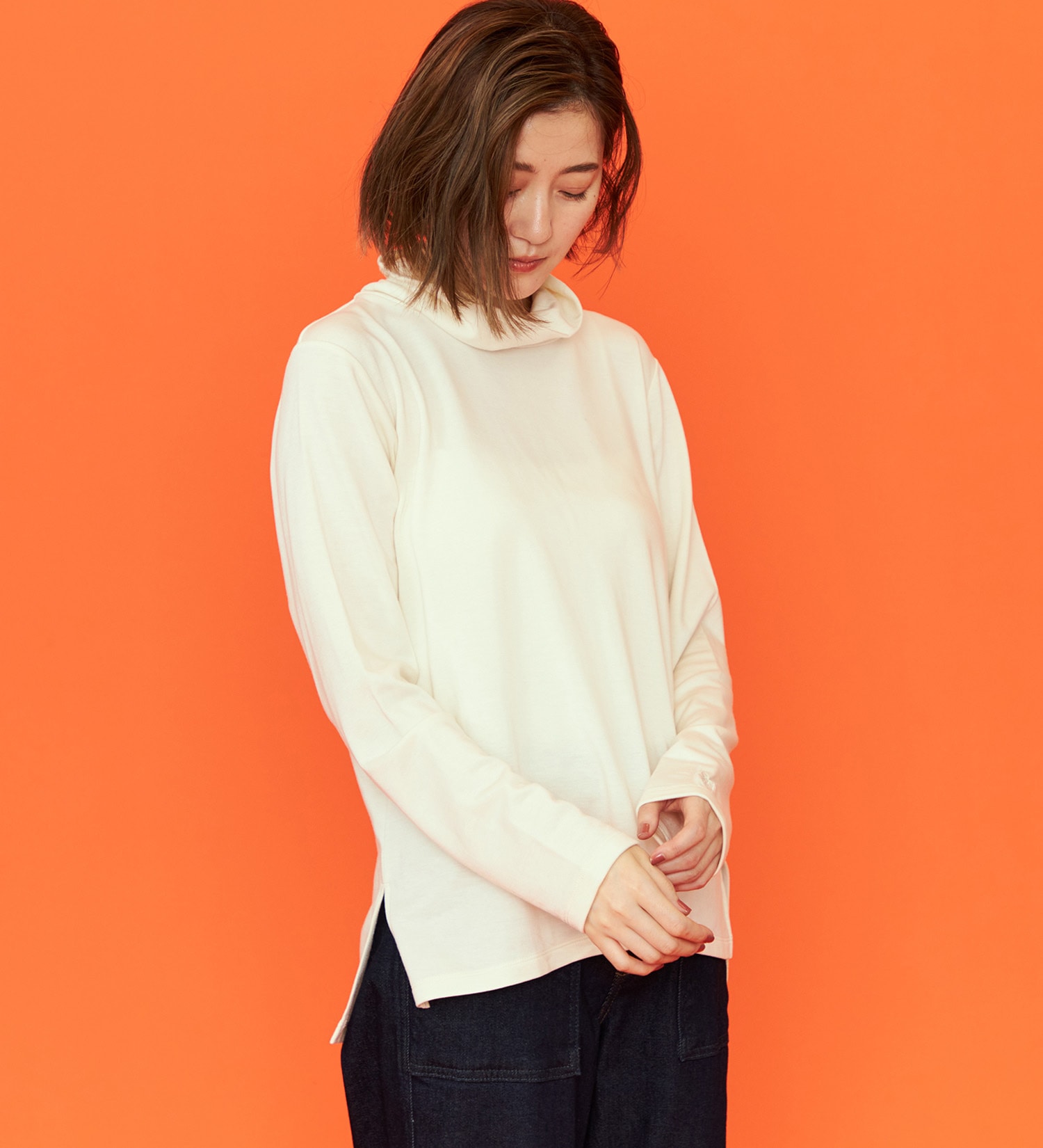 SOMETHING(サムシング)のSOMETHING BODYFIREタートルネックカットソー【暖】|トップス/Tシャツ/カットソー/レディース|オフホワイト
