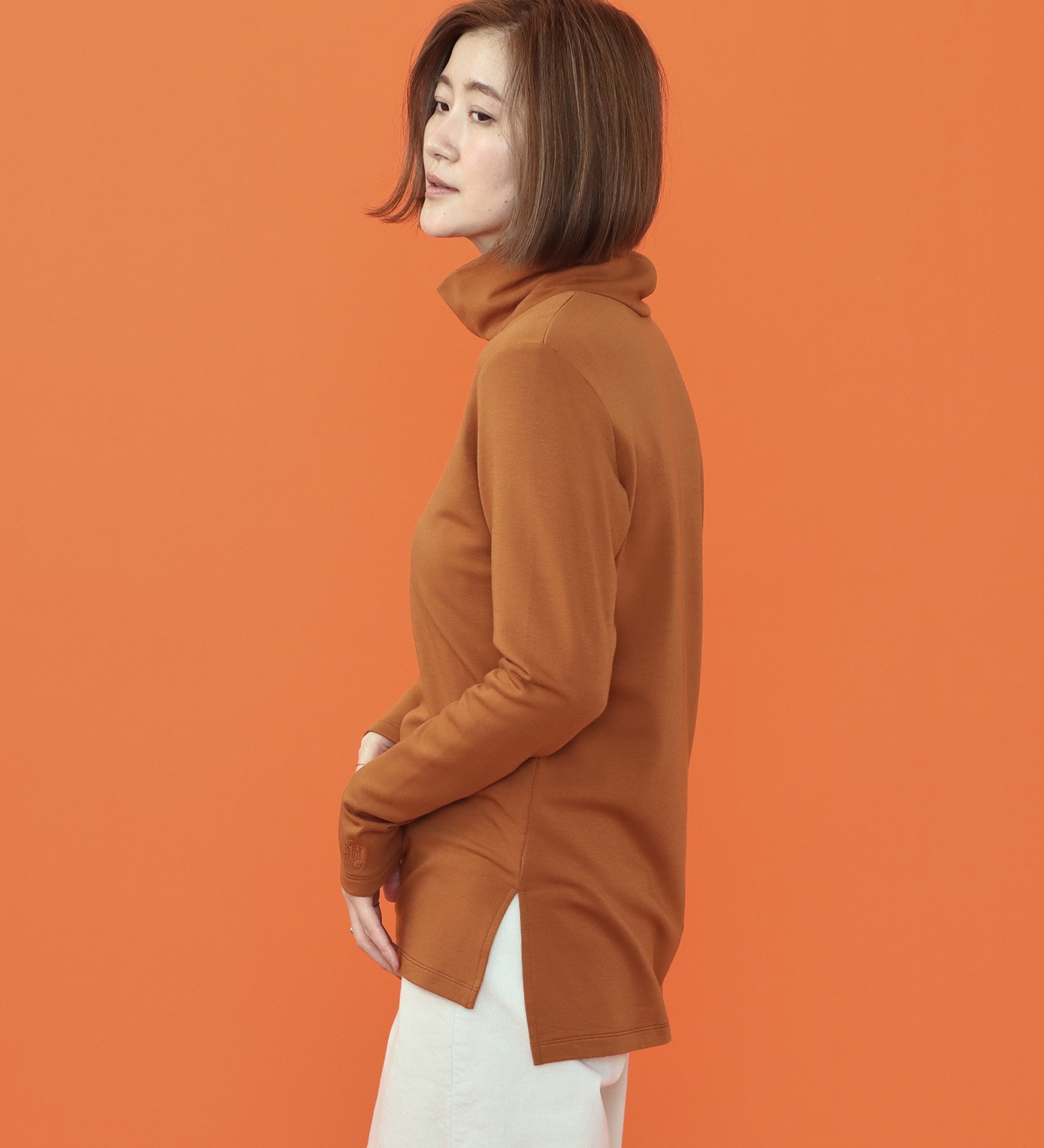 SOMETHING(サムシング)のSOMETHING BODY FIRE タートルネックカットソー【長袖】|トップス/Tシャツ/カットソー/レディース|オレンジ
