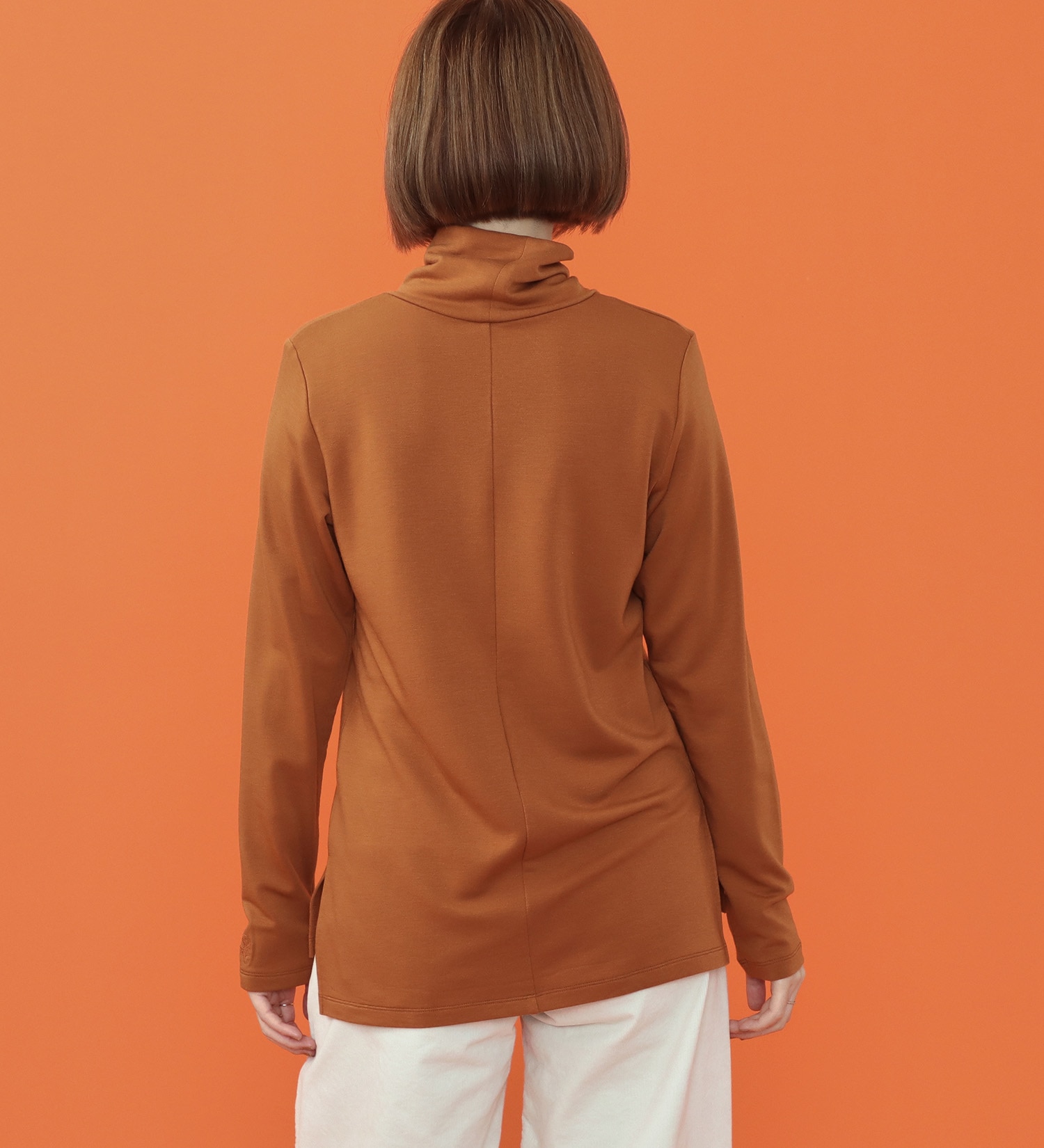 SOMETHING(サムシング)のSOMETHING BODY FIRE タートルネックカットソー【長袖】|トップス/Tシャツ/カットソー/レディース|オレンジ