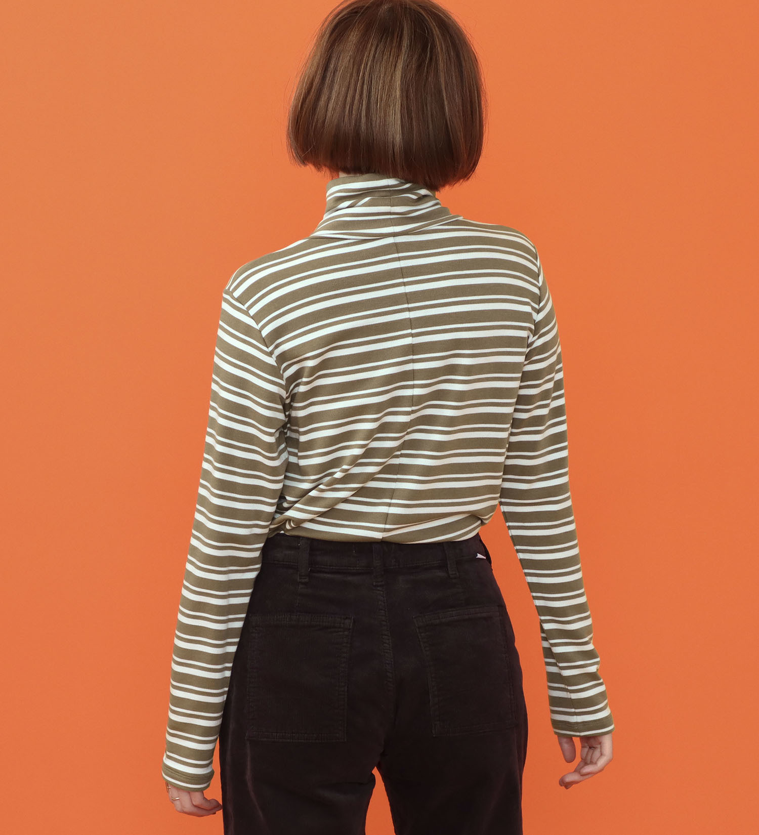 SOMETHING(サムシング)のSOMETHING BODY FIRE タートルネックカットソー【長袖】|トップス/Tシャツ/カットソー/レディース|ライトカーキ