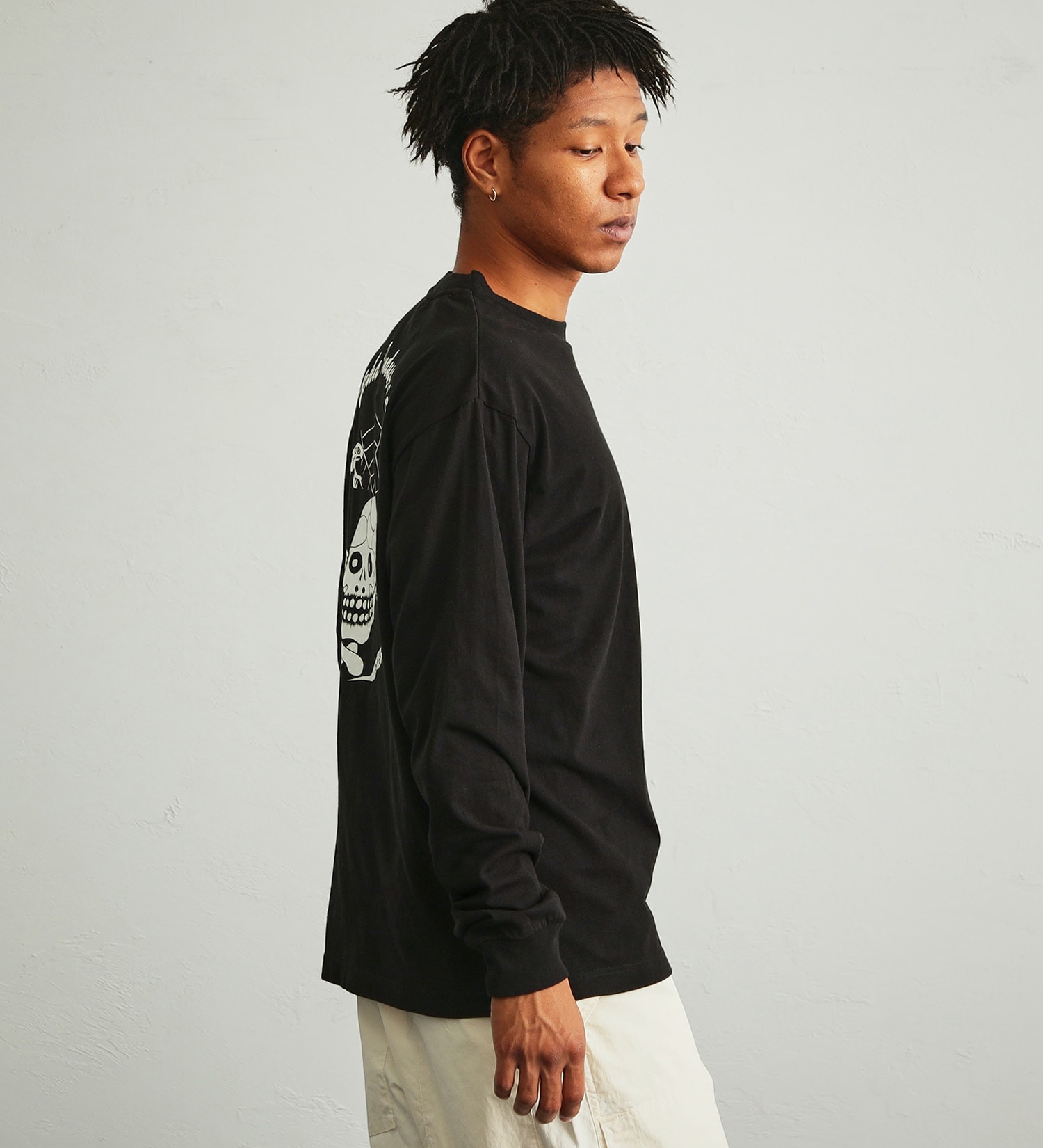 ALPHA(アルファ)のSKULL バックプリント長袖Tシャツ|トップス/Tシャツ/カットソー/メンズ|ブラック