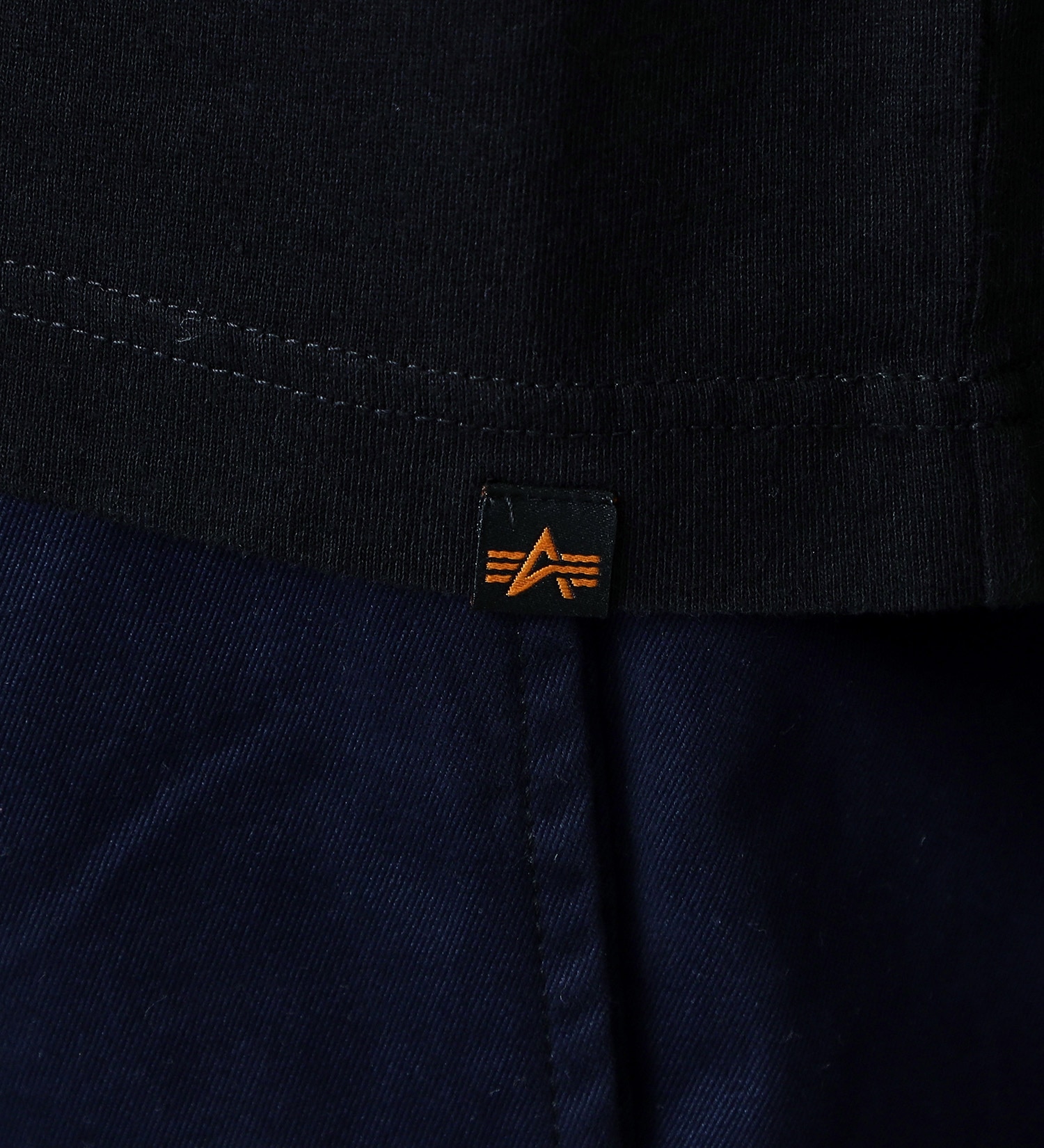 ALPHA(アルファ)の【TIME SALE】Aマークプリント 長袖Tシャツ（ウッドランドカモ）|トップス/Tシャツ/カットソー/メンズ|ブラック