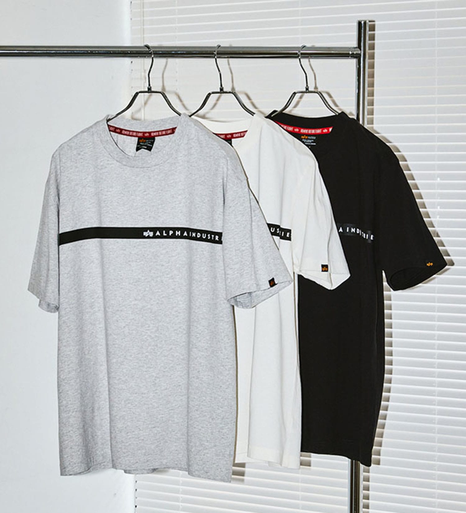Tシャツ　半袖　ホワイト　White 白　ロゴ　Y-3 シンプル　ブランド