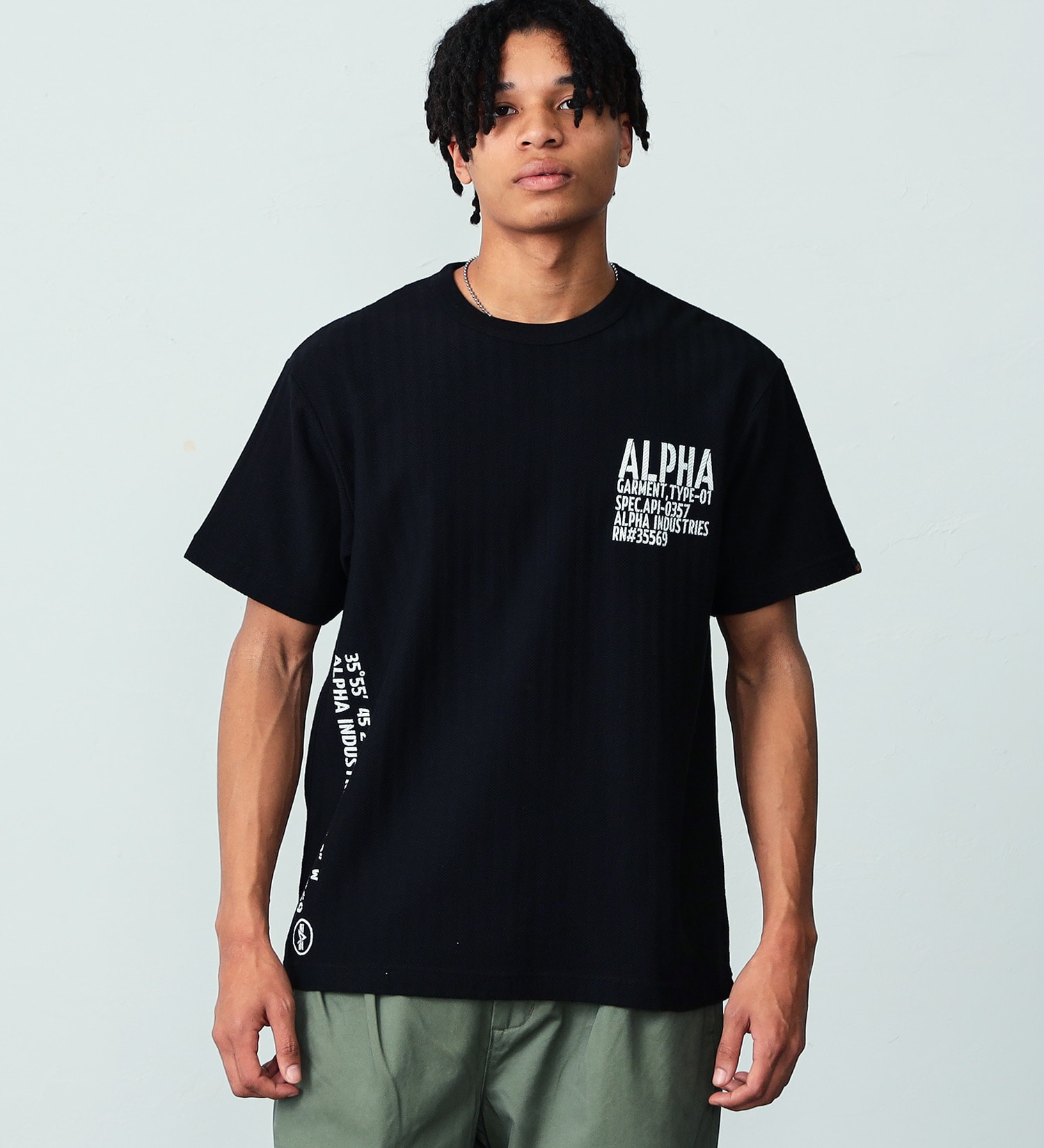 BLACKFRIDAY】ヘリンボーン ステンシル風プリントTシャツ 半袖|ALPHA