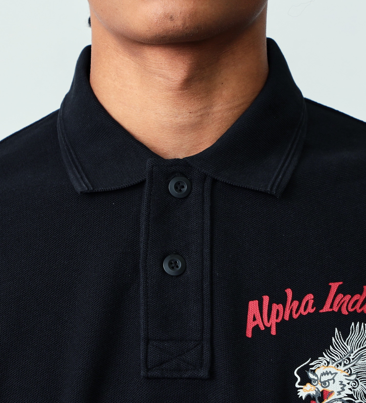 ALPHA(アルファ)の【おまとめ割対象】スーベニアプリント カノコポロシャツ|トップス/ポロシャツ/メンズ|ブラック