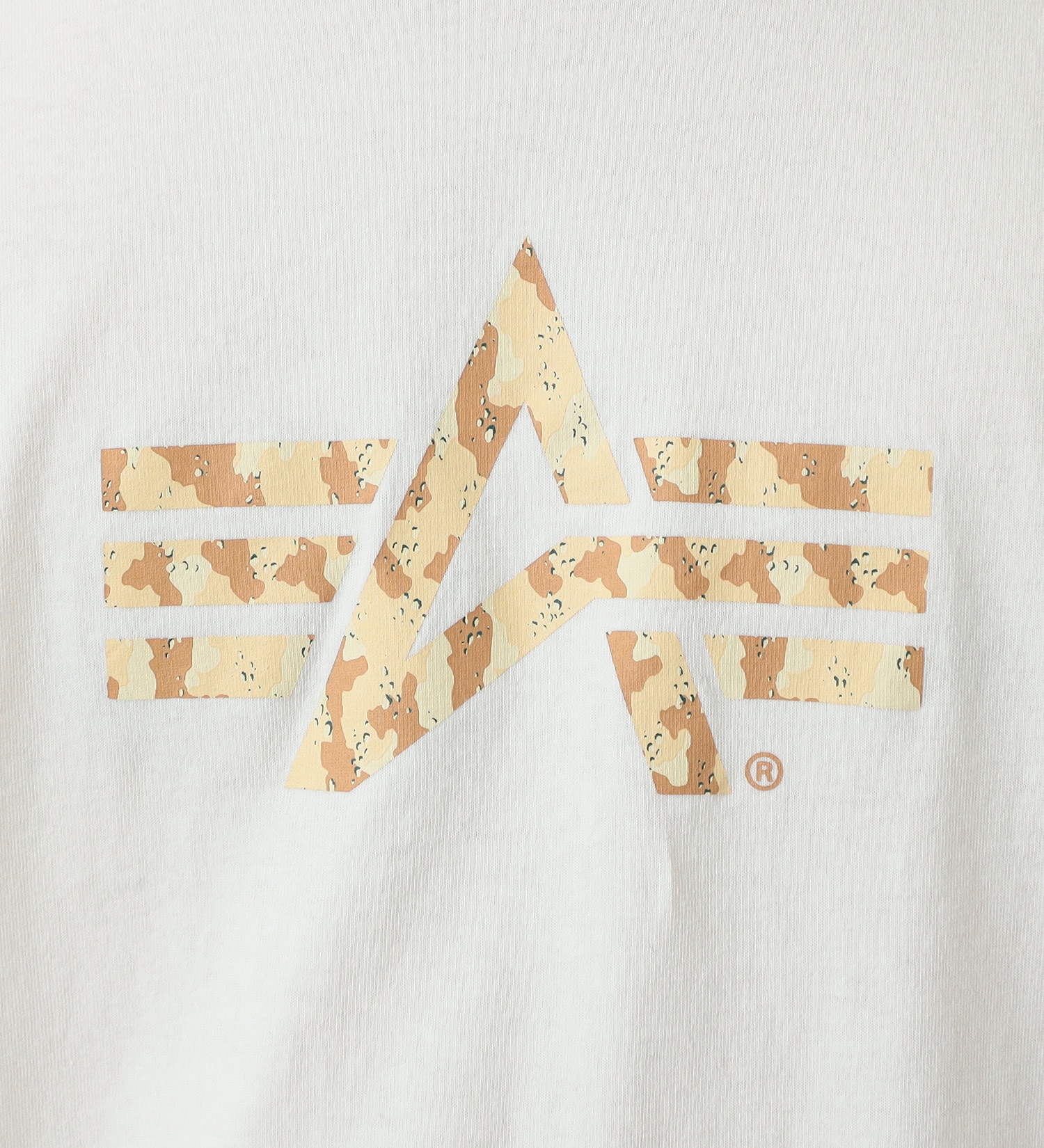 ALPHA(アルファ)の【GW SALE】Aマークプリント 長袖Tシャツ(デザートカモ柄)|トップス/Tシャツ/カットソー/メンズ|ホワイト