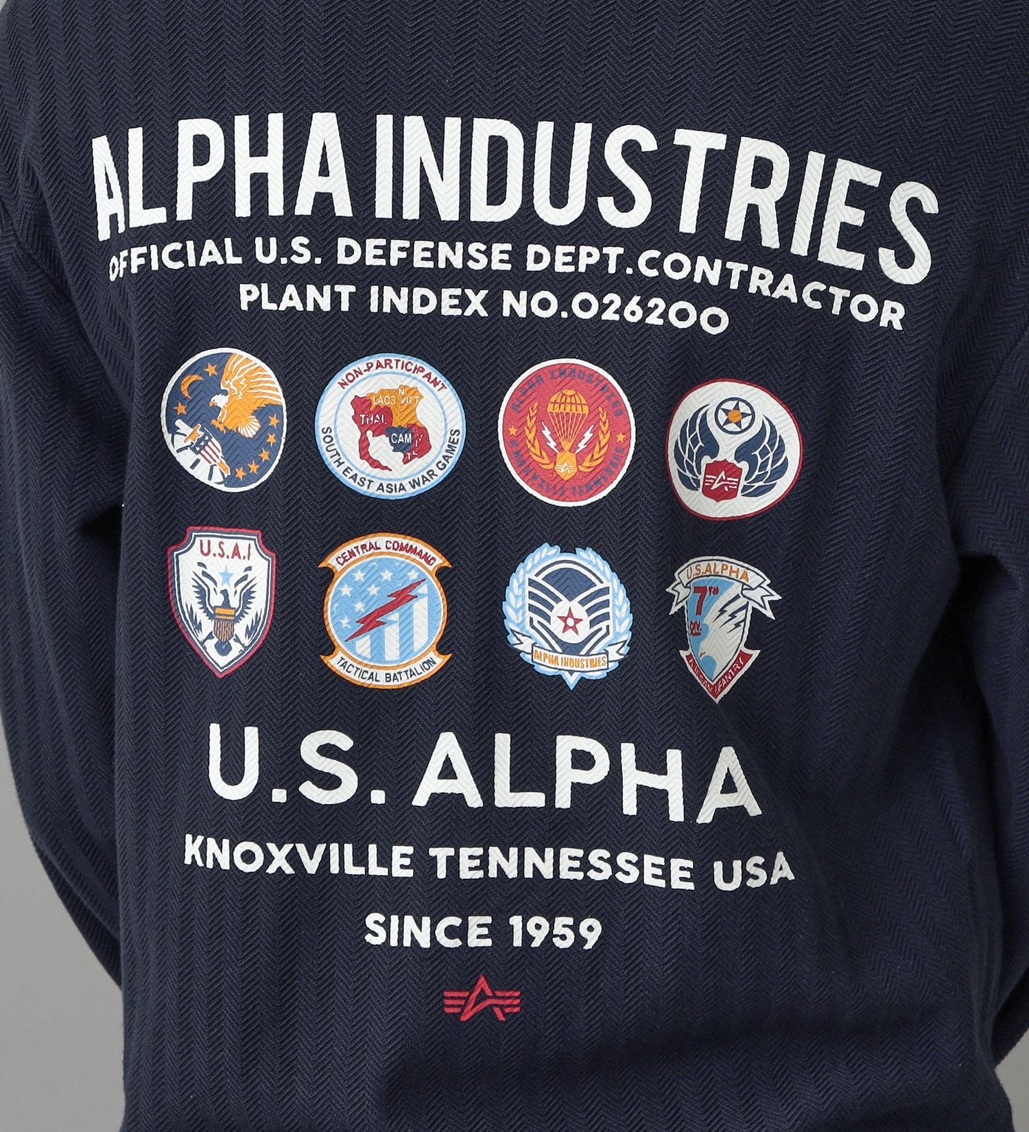 ALPHA(アルファ)のヘリンボーンバックプリント長袖Tシャツ|トップス/Tシャツ/カットソー/メンズ|ネイビー