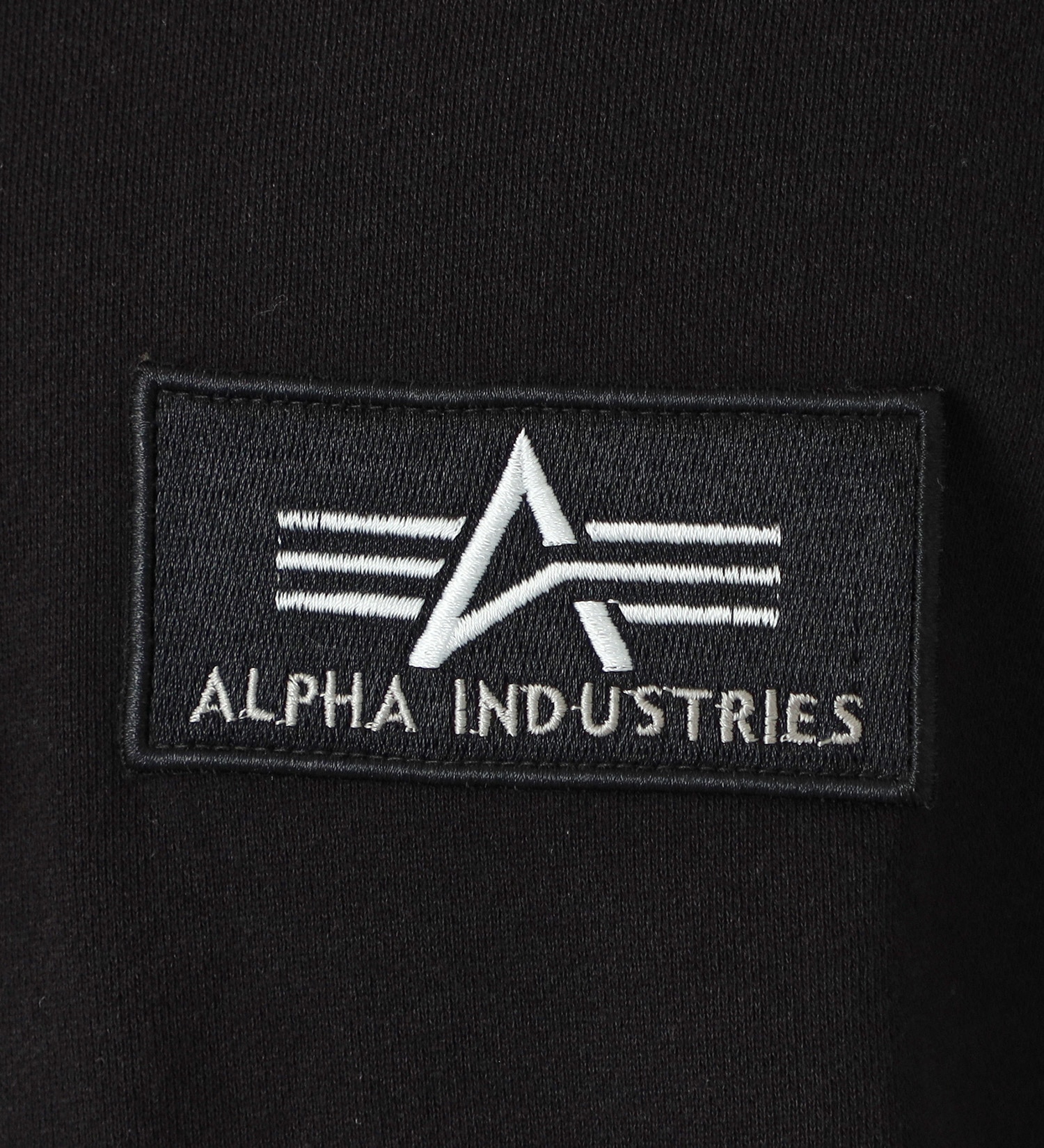 ALPHA(アルファ)のパッチドスウェットパーカー|トップス/スウェット/メンズ|ブラック
