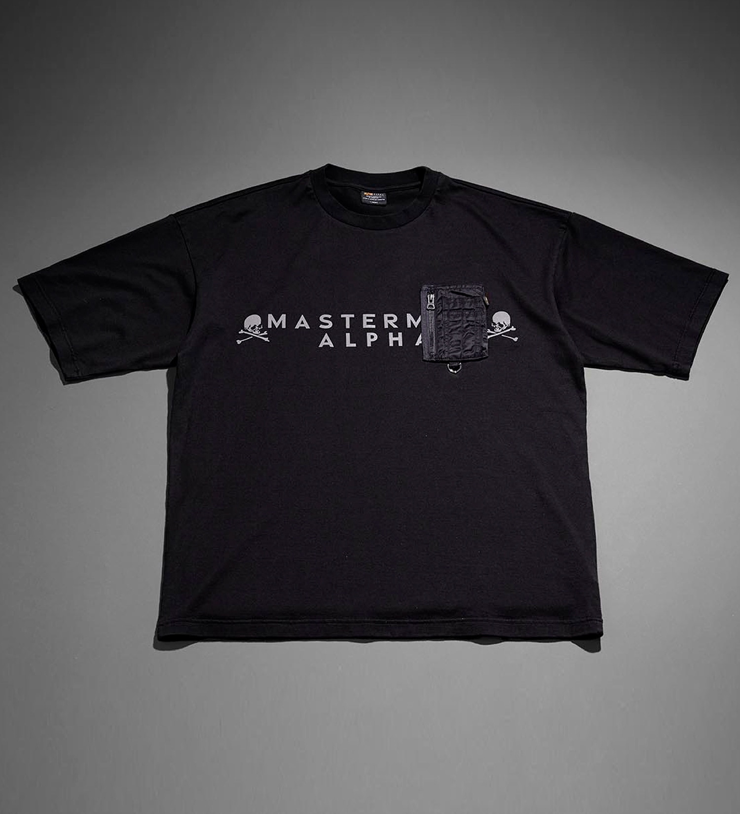 【MASTERMIND x ALPHA】ユーティリティーポケット半袖Tシャツ
