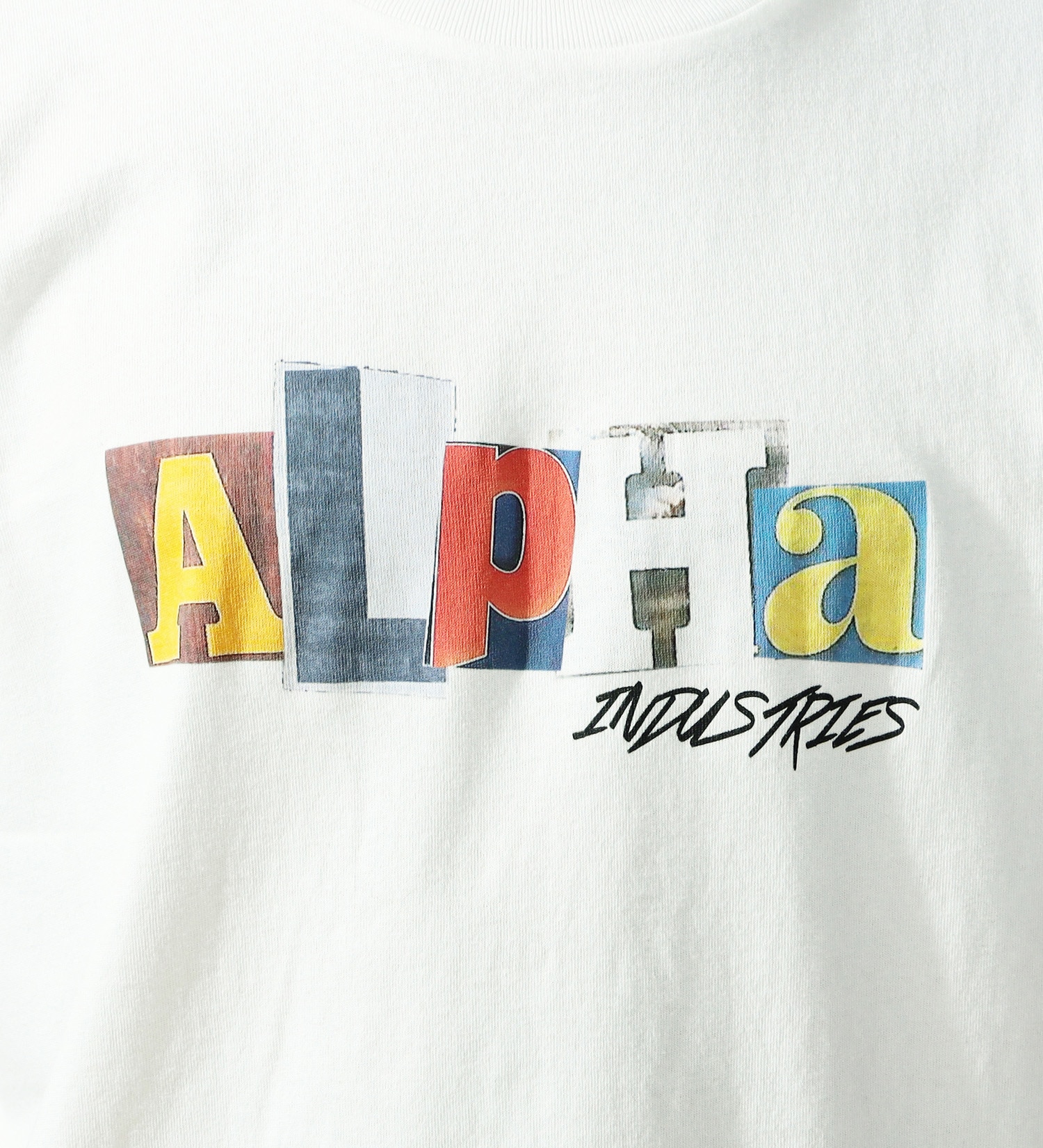 ALPHA(アルファ)のUSグラフィック プリントＴシャツ 半袖 (COLLAGE)|トップス/Tシャツ/カットソー/メンズ|ホワイト