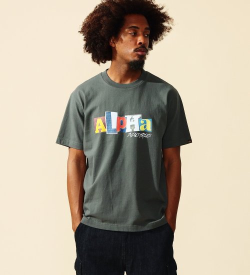 ALPHA(アルファ)のUSグラフィック プリントＴシャツ 半袖 (COLLAGE)|トップス/Tシャツ/カットソー/メンズ|グレー