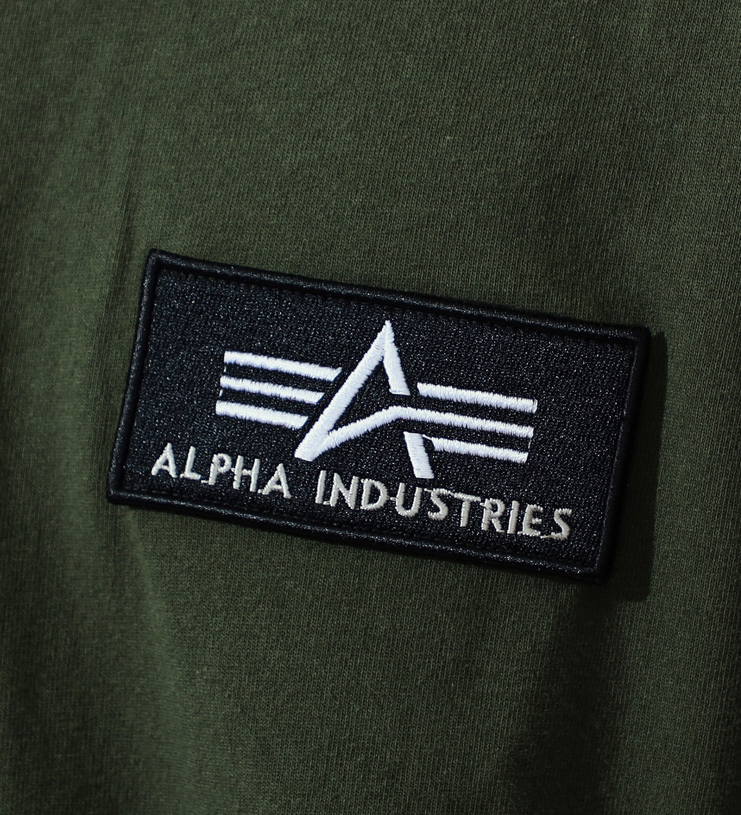 ALPHA(アルファ)のスクアドロンプリントパッチTシャツ 半袖|トップス/Tシャツ/カットソー/メンズ|アーミー