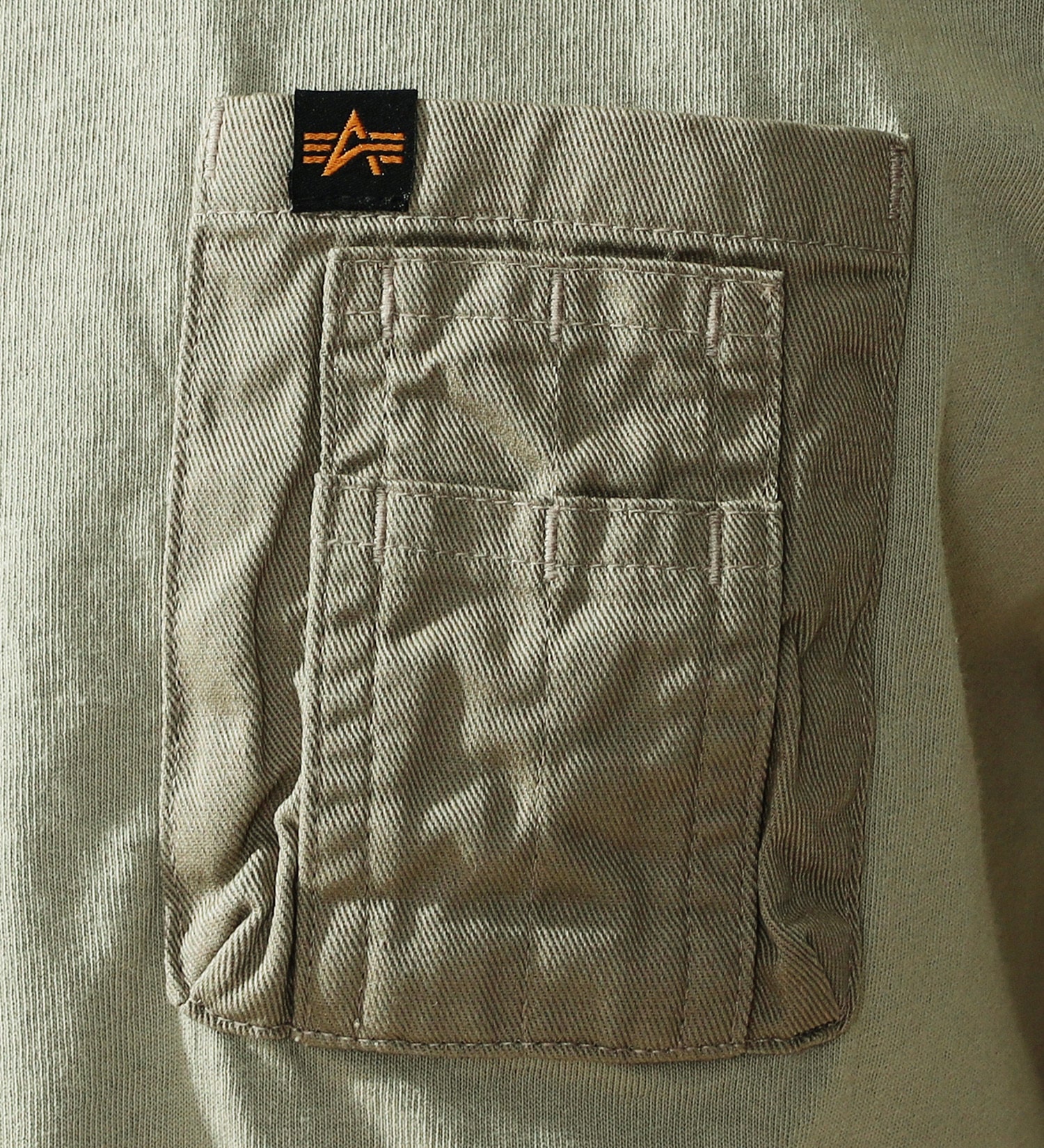 ALPHA(アルファ)のユーティリティーポケットTシャツ 半袖|トップス/Tシャツ/カットソー/メンズ|カーキ
