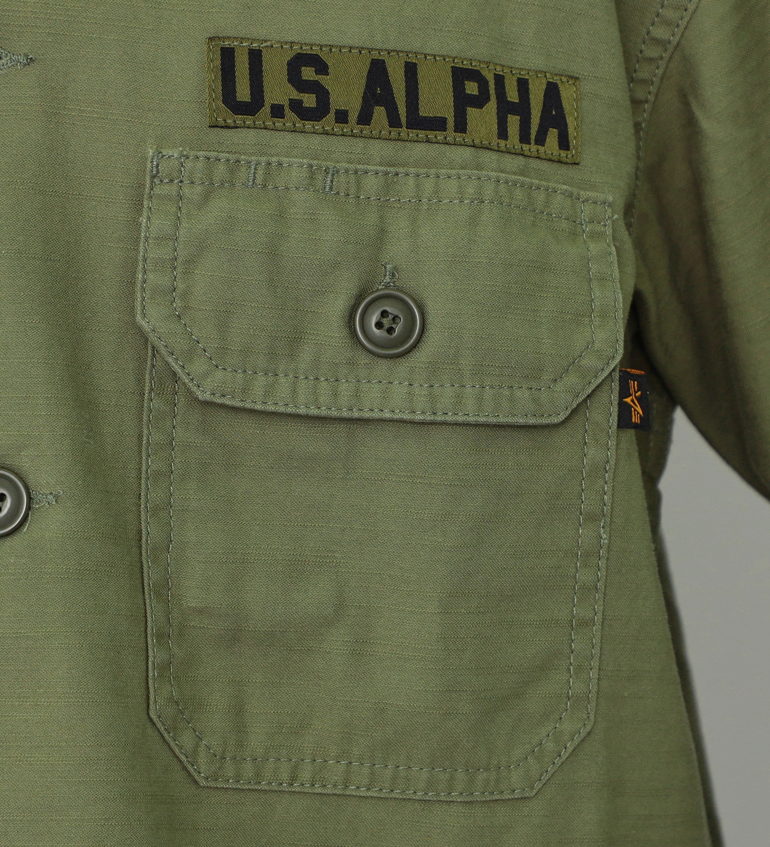 ALPHA(アルファ)の【GW SALE】パッチドミリタリーシャツ|トップス/シャツ/ブラウス/メンズ|オリーブ