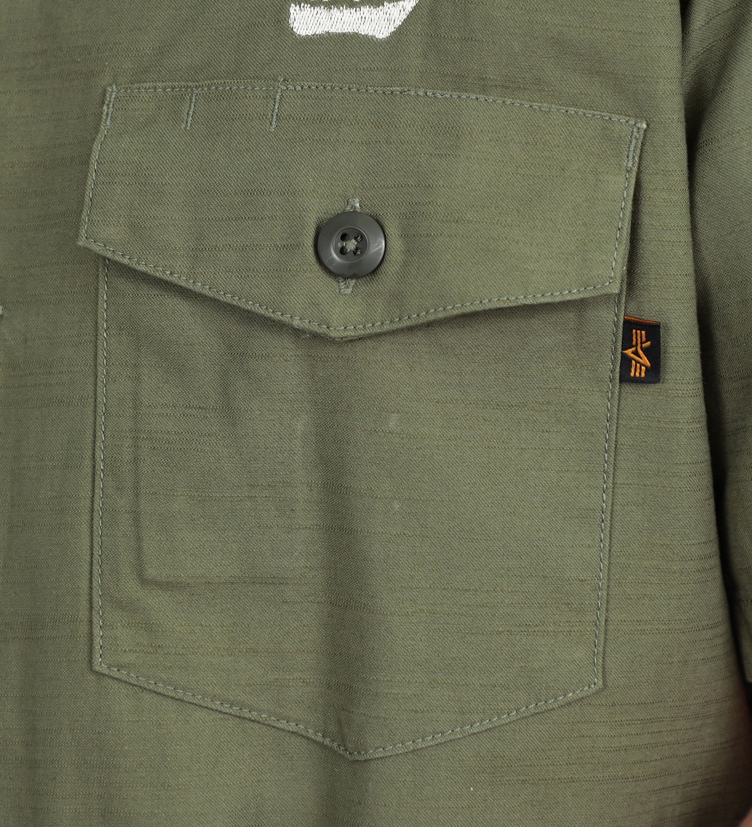 ALPHA(アルファ)のユーティリティシャツ/スーベニア刺繍 半袖（SKULL）|トップス/シャツ/ブラウス/メンズ|オリーブ
