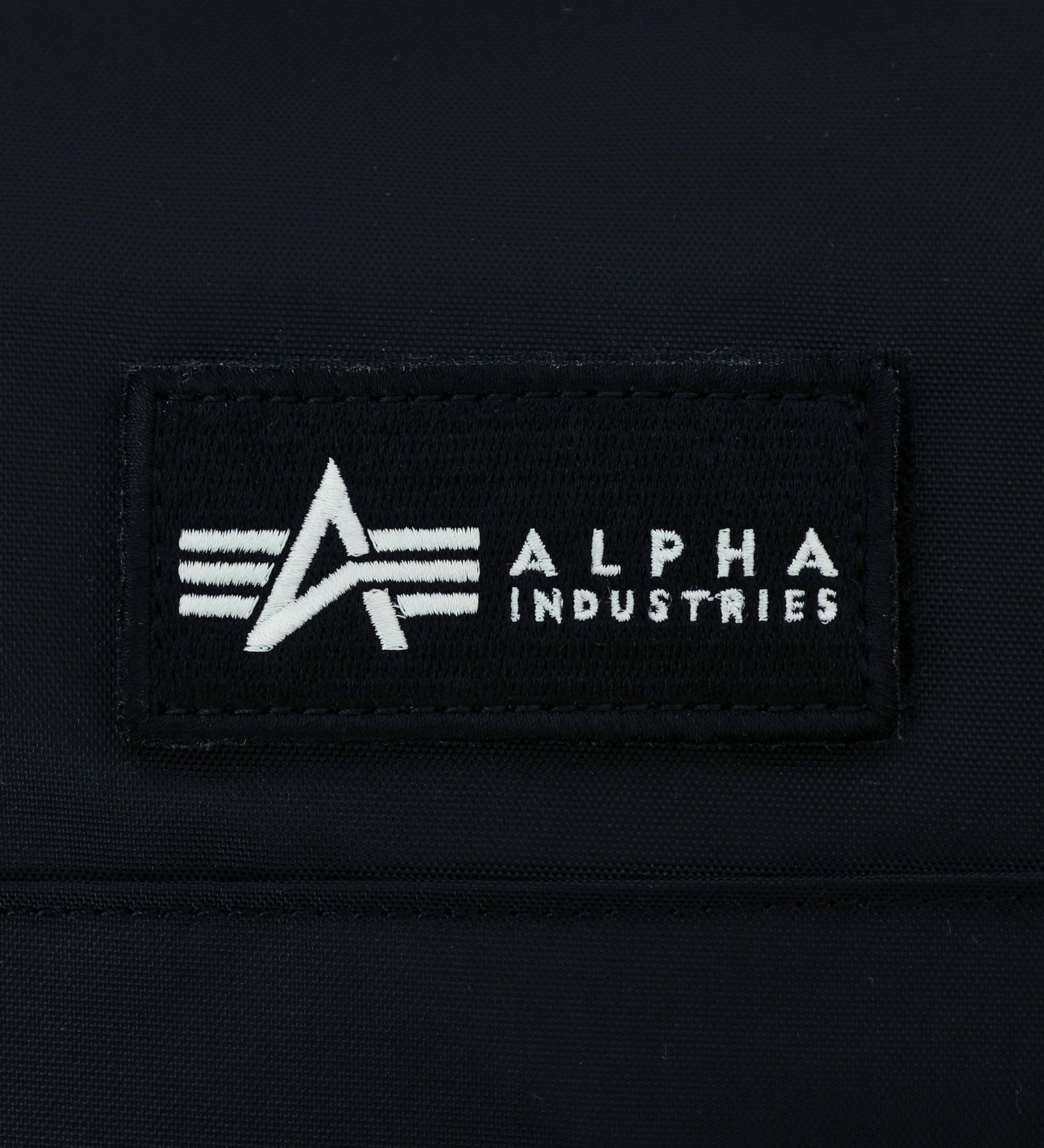 ALPHA(アルファ)のラウンドショルダーバッグ|バッグ/ショルダーバッグ/メンズ|ブラック
