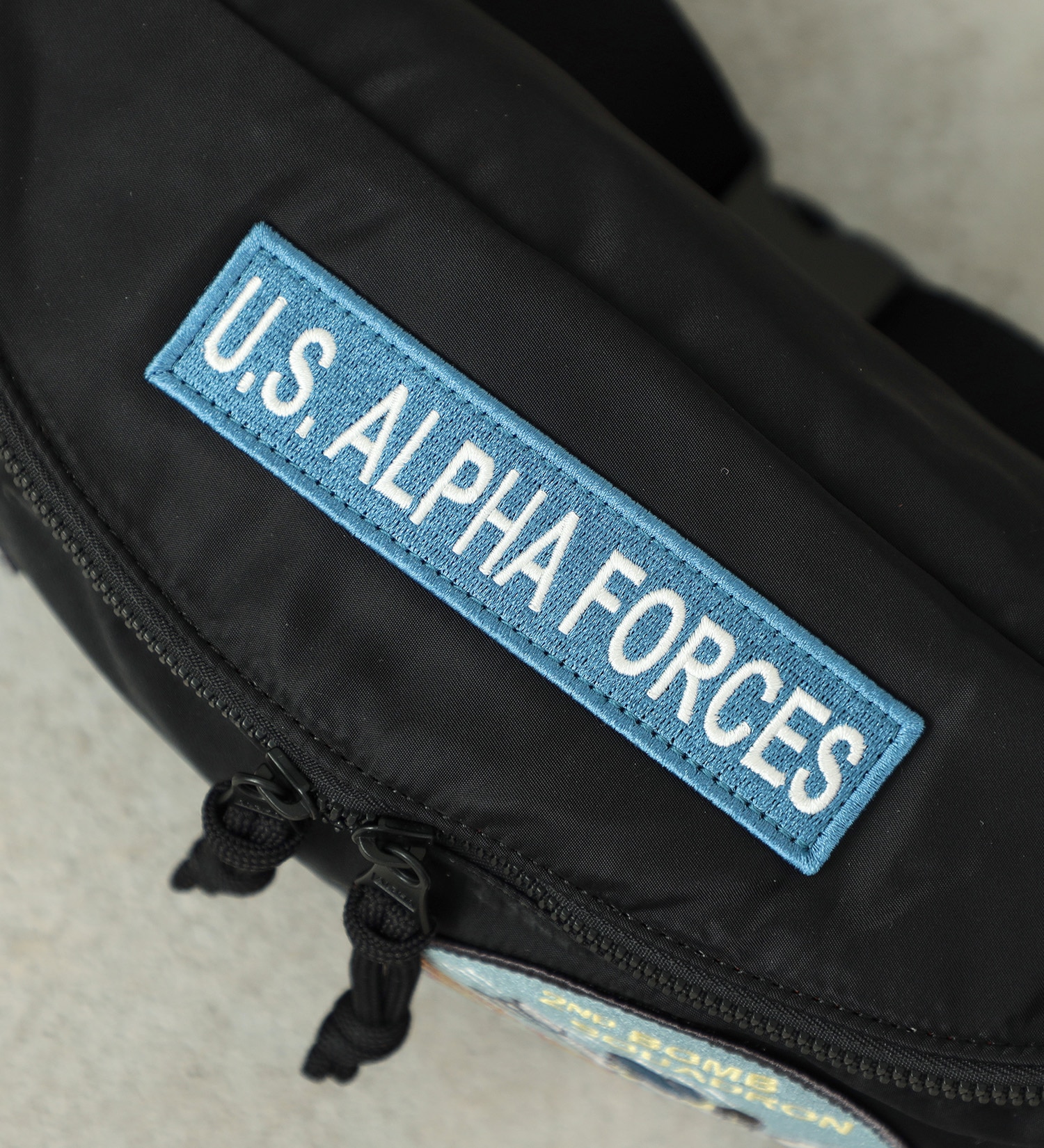ALPHA(アルファ)のパッチド ウエストバッグ コーデュラ|バッグ/ボディバッグ/ウェストポーチ/メンズ|ブラック