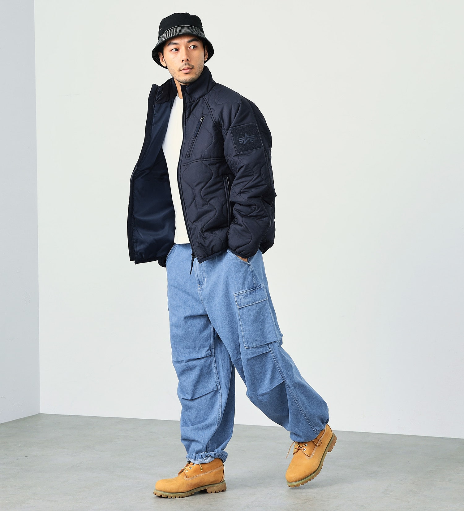 EDWIN(エドウイン)の【SALE】WEB限定【ユニセックス】EDWIN STEPMARK バルーンデニムカーゴパンツ|パンツ/カーゴパンツ/メンズ|淡色ブルー