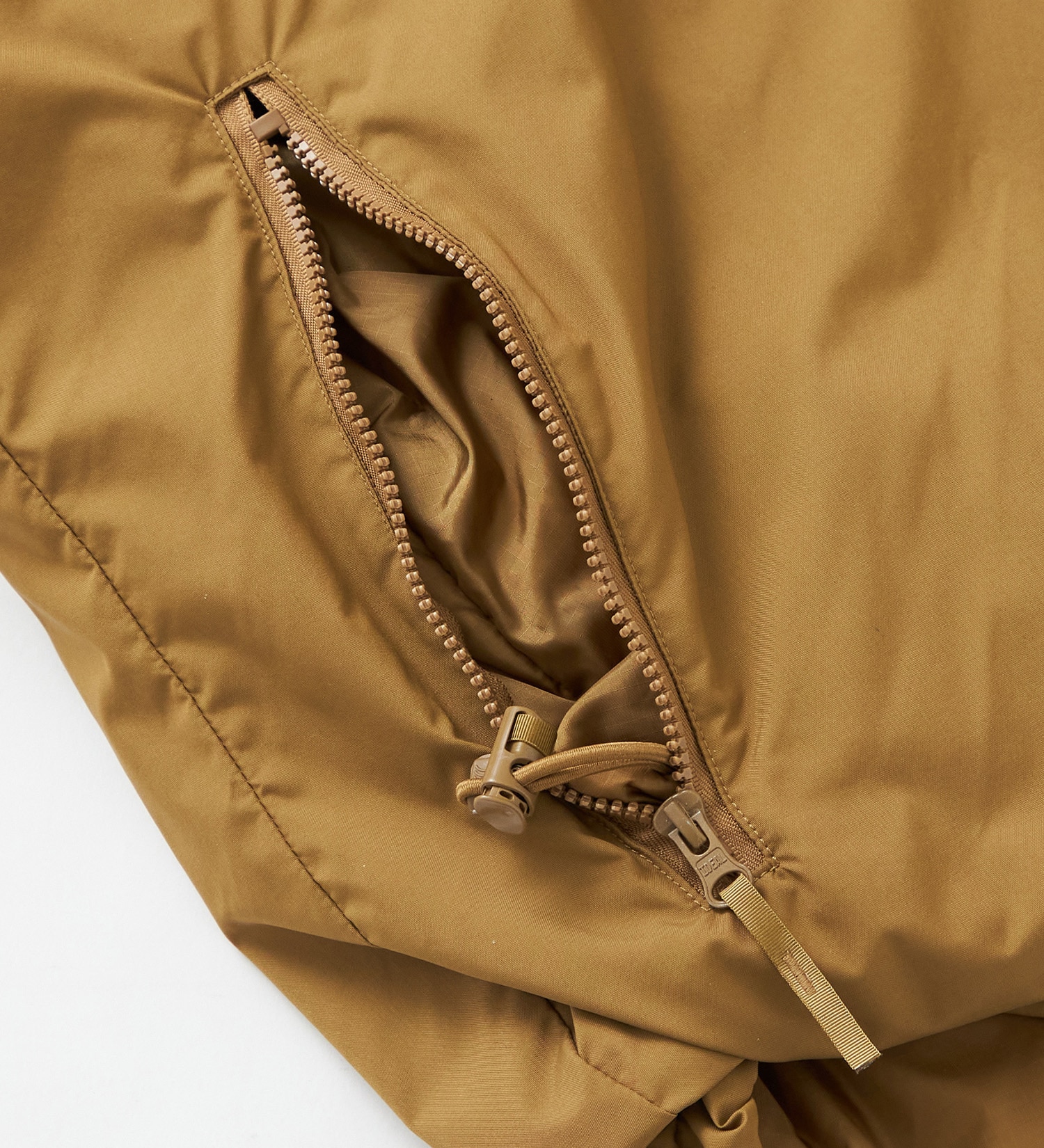 VALLEY APPAREL(バレー アパレル)のVA USA ECWCS GEN3 LEVEL7 JKT COYOTE|ジャケット/アウター/ミリタリージャケット/メンズ|ライトブラウン