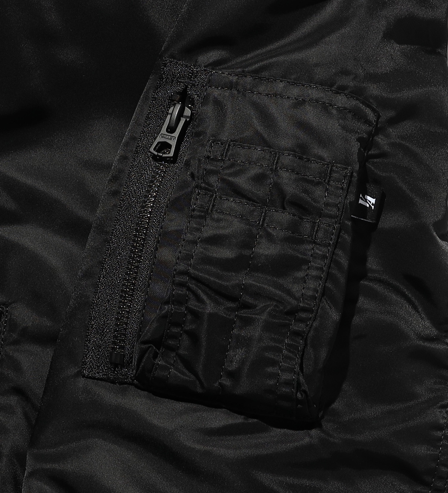 VALLEY APPAREL(バレー アパレル)のMA-1 フライトナイロンジャケット Japanスペック【ユニセックス】|ジャケット/アウター/ミリタリージャケット/メンズ|ブラック