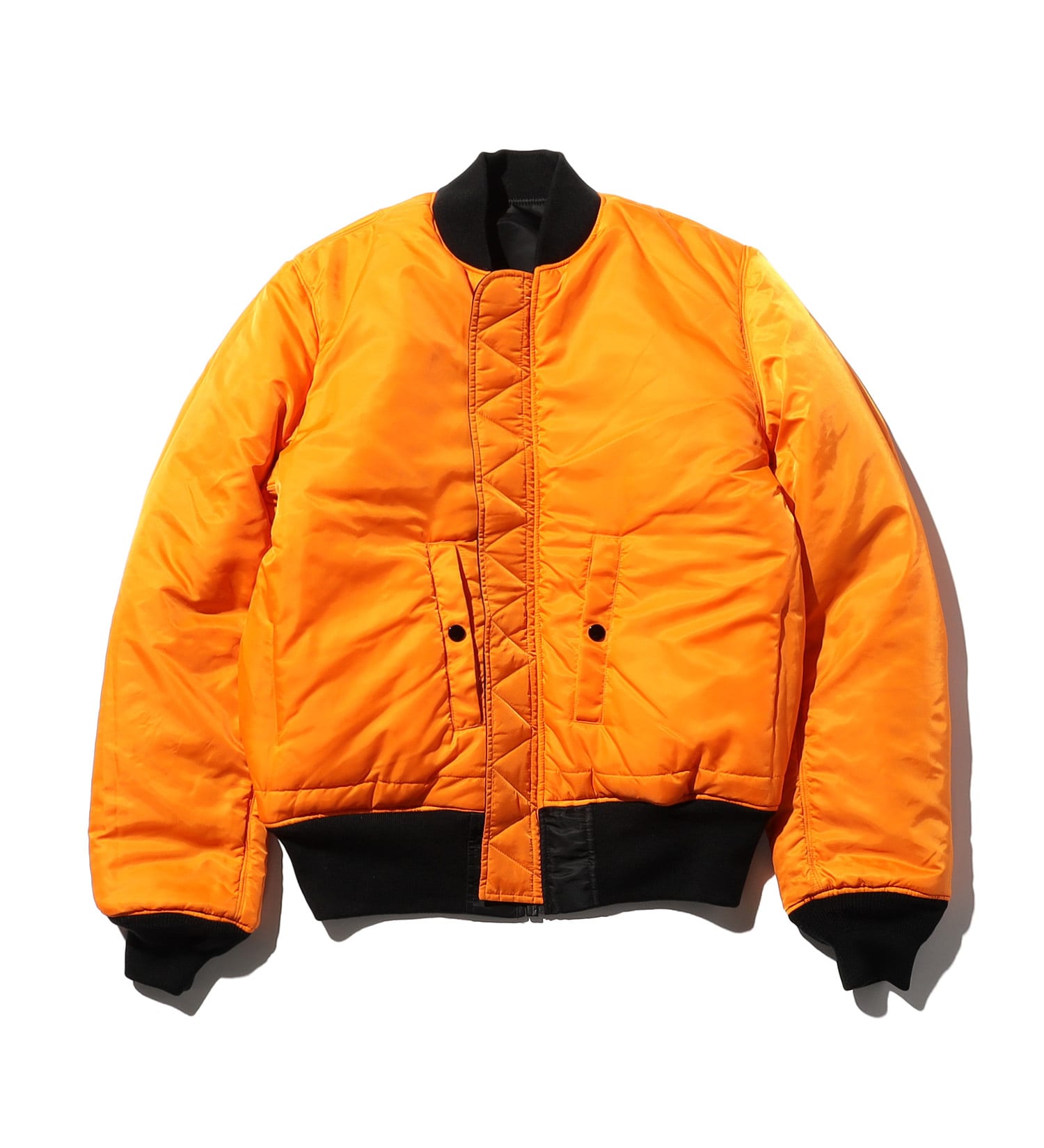 VALLEY APPAREL(バレー アパレル)のMA-1 フライトナイロンジャケット Japanスペック【ユニセックス】|ジャケット/アウター/ミリタリージャケット/メンズ|ブラック
