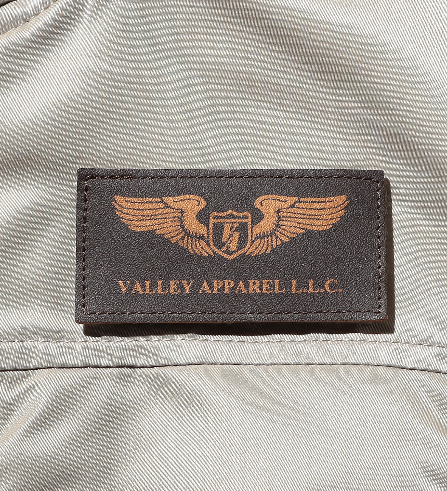 VALLEY APPAREL(バレー アパレル)のフーデッドリブフライトナイロンジャケット|ジャケット/アウター/ミリタリージャケット/メンズ|シルバー
