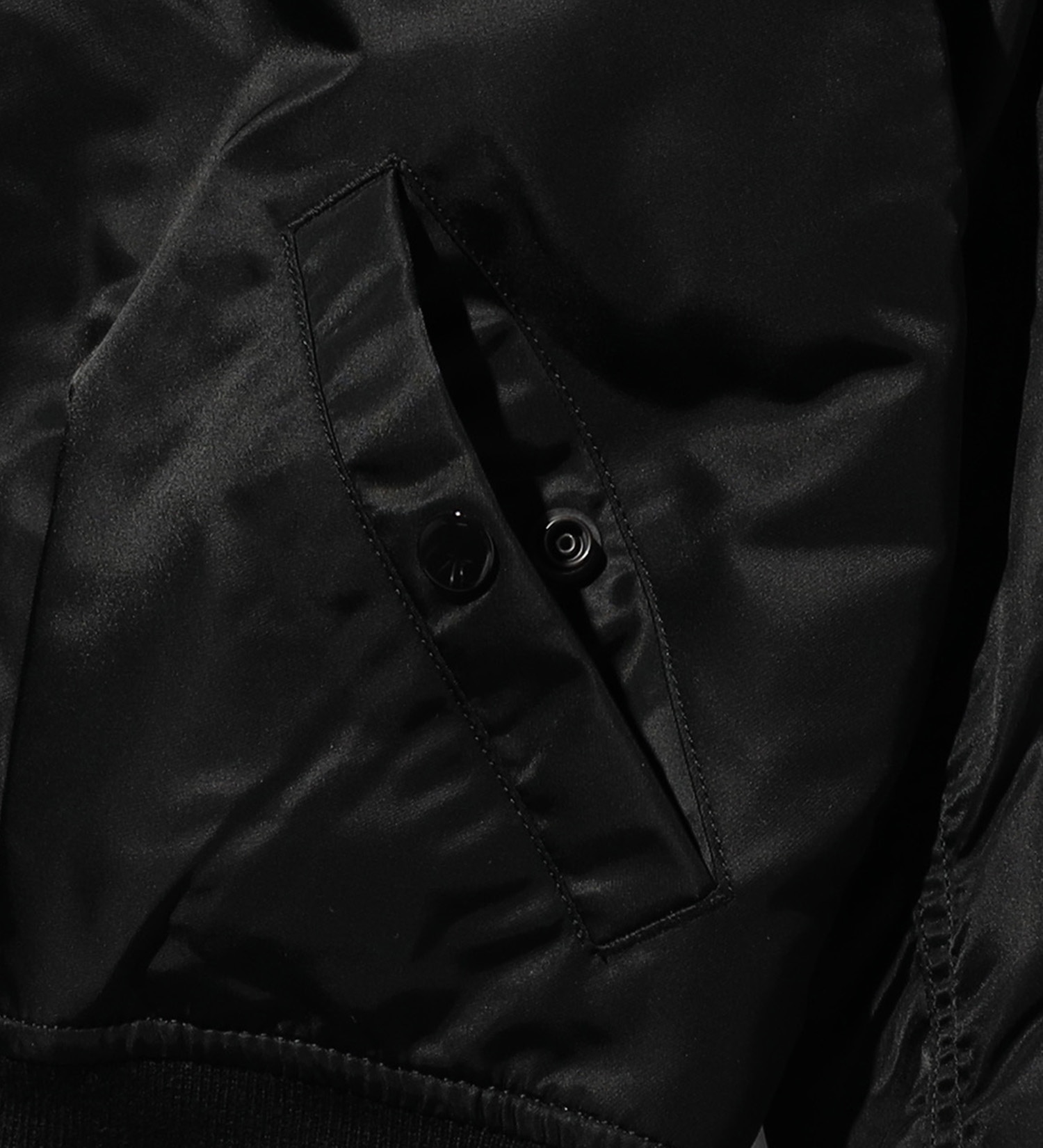 VALLEY APPAREL(バレー アパレル)のレディース MA-1 ショートナイロンジャケット|ジャケット/アウター/ミリタリージャケット/レディース|ブラック