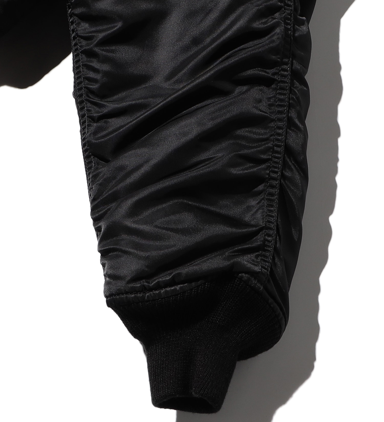 VALLEY APPAREL(バレー アパレル)のレディース N-2B ショートナイロンジャケット|ジャケット/アウター/ミリタリージャケット/レディース|ブラック
