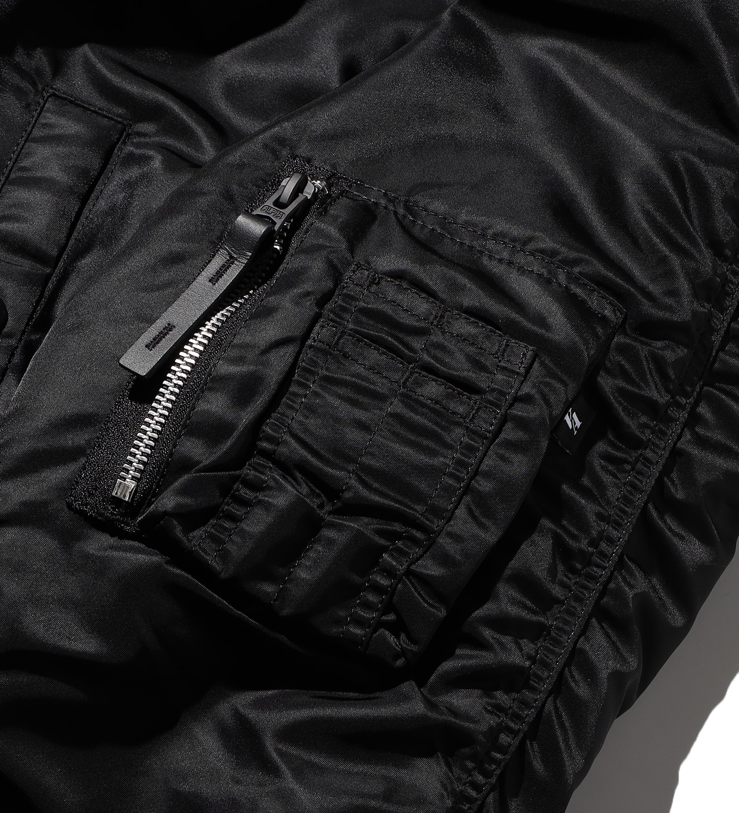 VALLEY APPAREL(バレー アパレル)のレディース N-2B ショートナイロンジャケット|ジャケット/アウター/ミリタリージャケット/レディース|ブラック