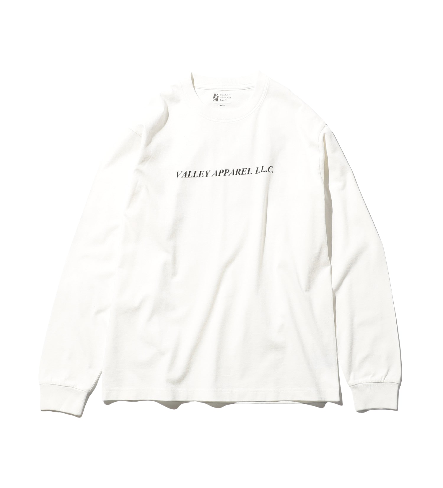 VALLEY APPAREL(バレー アパレル)のバーティカルロゴプリントTシャツ 長袖|トップス/Tシャツ/カットソー/メンズ|ホワイト