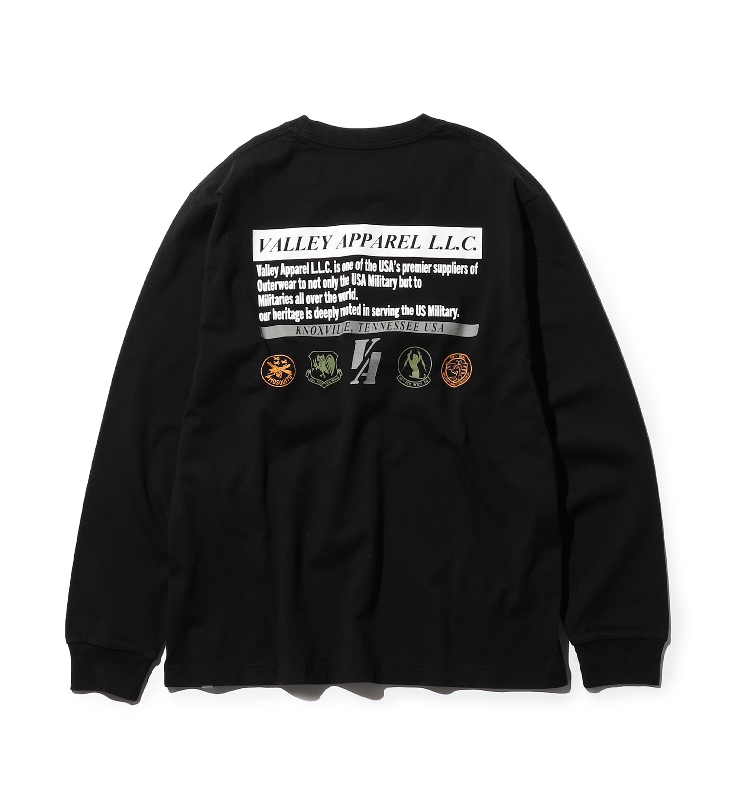 VALLEY APPAREL(バレー アパレル)のスクアドロンパッチプリントTシャツ 長袖|トップス/Tシャツ/カットソー/メンズ|ブラック