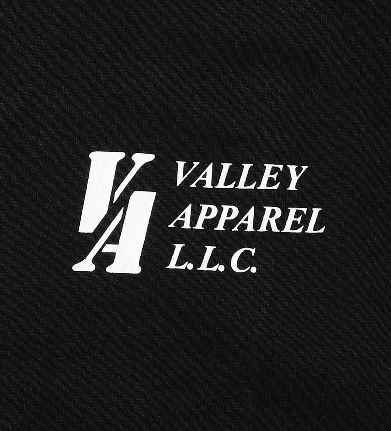 VALLEY APPAREL(バレー アパレル)のスクアドロンパッチプリントTシャツ 長袖|トップス/Tシャツ/カットソー/メンズ|ブラック