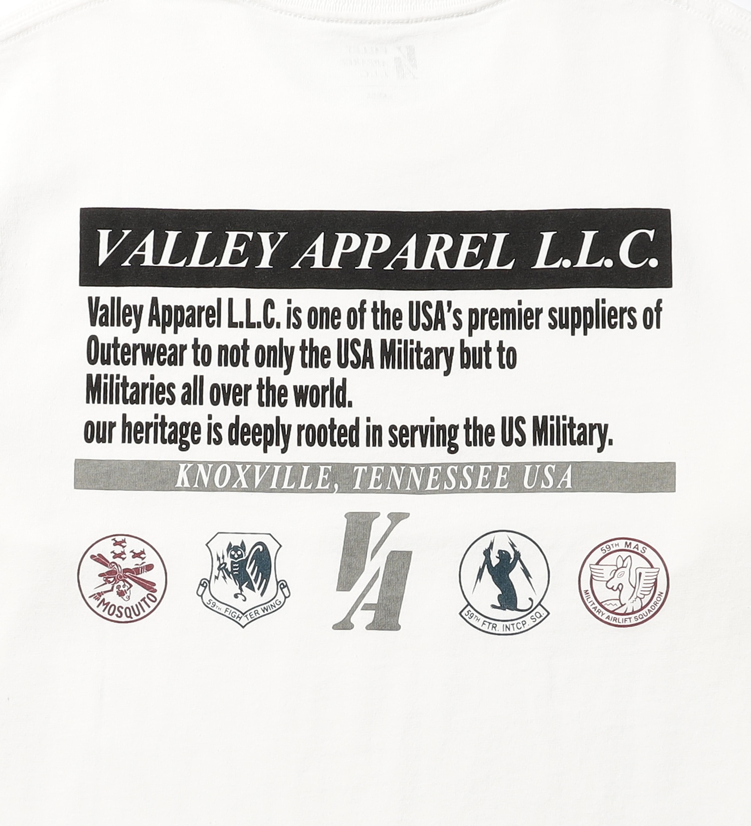 VALLEY APPAREL(バレー アパレル)のスクアドロンパッチプリントTシャツ 長袖|トップス/Tシャツ/カットソー/メンズ|ホワイト