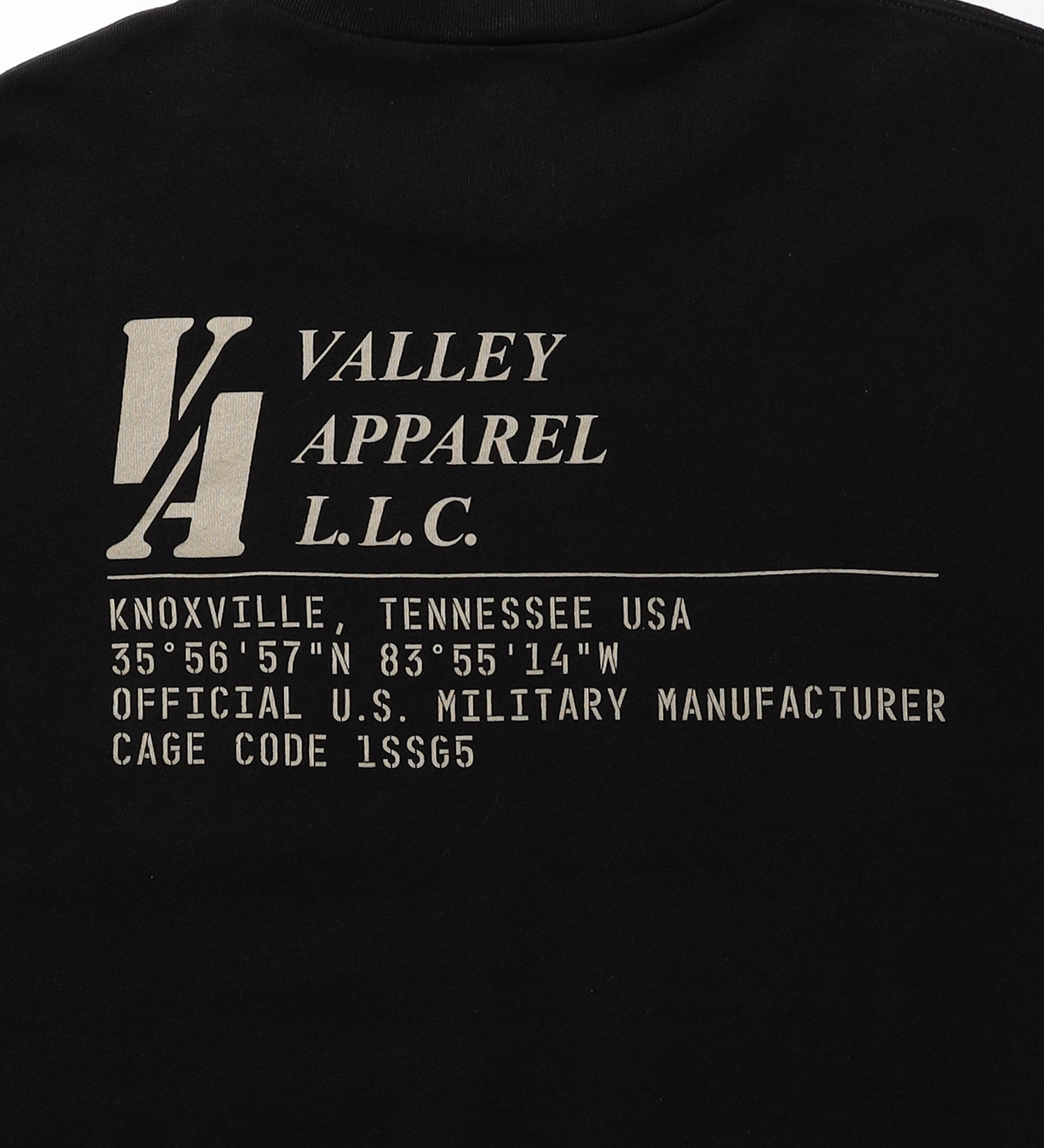 VALLEY APPAREL(バレー アパレル)のバーティカルロゴクルーネックスウェット|トップス/スウェット/メンズ|ブラック