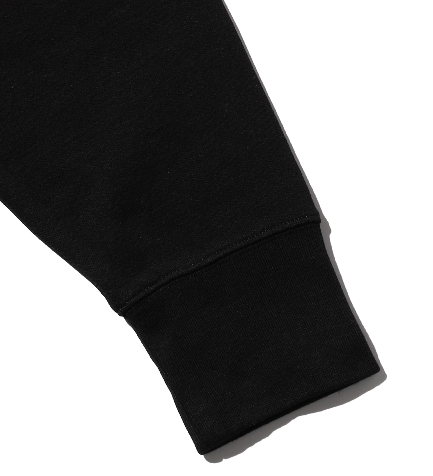 VALLEY APPAREL(バレー アパレル)のスタジャンワッペン風クルーネックスウェット|トップス/スウェット/メンズ|ブラック