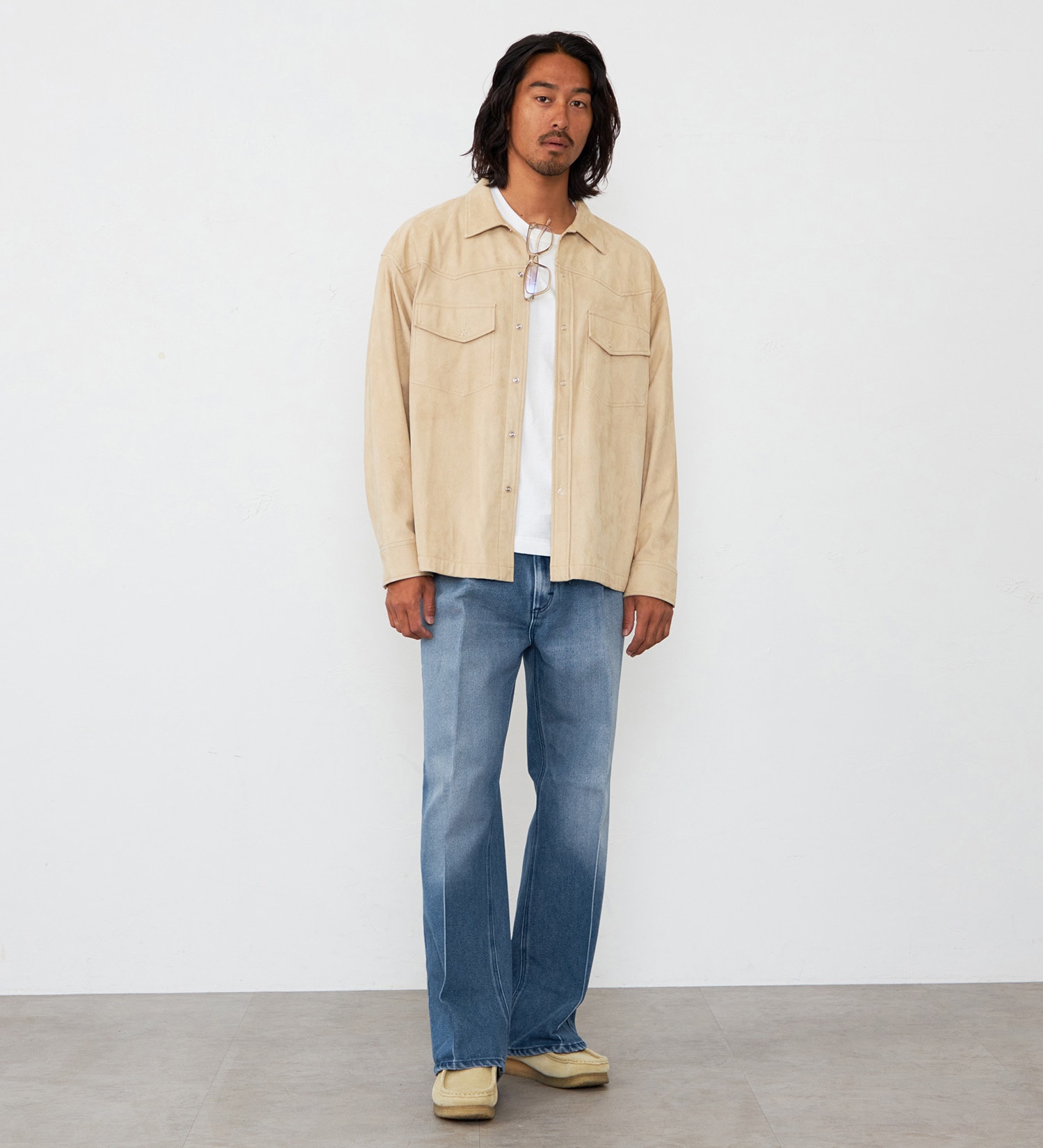 Wrangler(ラングラー)の【MENS】WRANCHER WIDE DENIM/ランチャーフレアーワイドデニム|パンツ/デニム/ジーンズパンツ/メンズ|中色ブルー