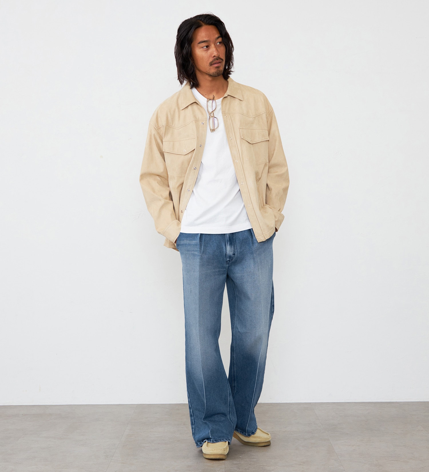 Wrangler(ラングラー)の【MENS】WRANCHER WIDE DENIM/ランチャーフレアーワイドデニム|パンツ/デニム/ジーンズパンツ/メンズ|中色ブルー