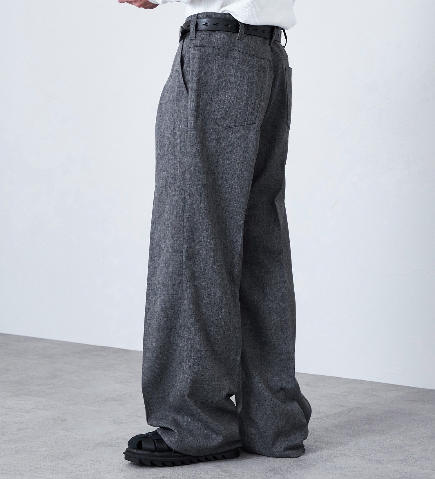 Wrangler(ラングラー)の【MENS】WRANCHER WIDE/【リネンライク】ランチャーフレアーワイド|パンツ/パンツ/メンズ|チャコール