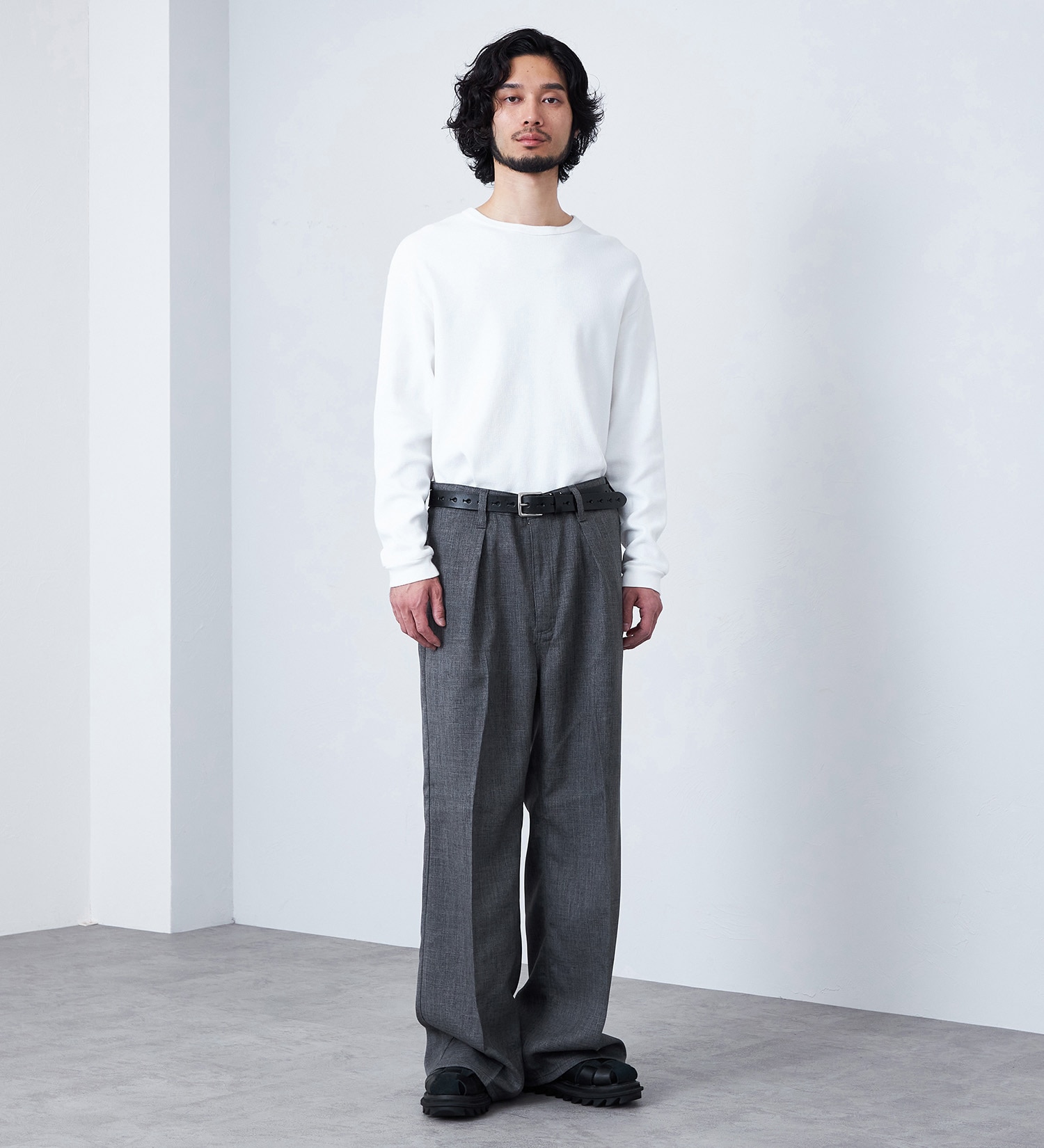 Wrangler(ラングラー)の【MENS】WRANCHER WIDE/【リネンライク】ランチャーフレアーワイド|パンツ/パンツ/メンズ|チャコール