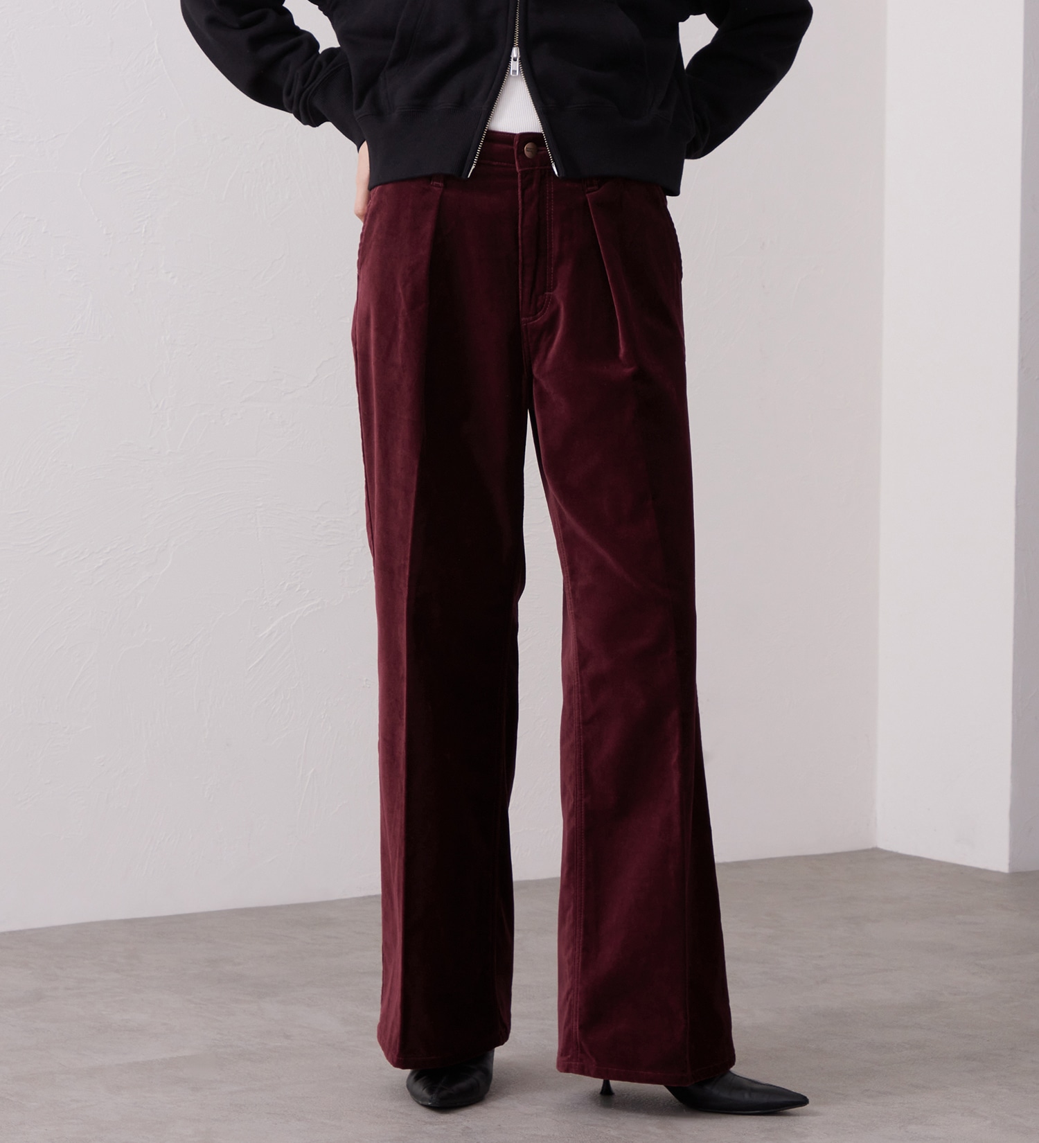 Wrangler(ラングラー)のWRANCHER WIDE/ランチャーフレアーワイド ベロア【レディース/暖】|パンツ/パンツ/レディース|ワイン