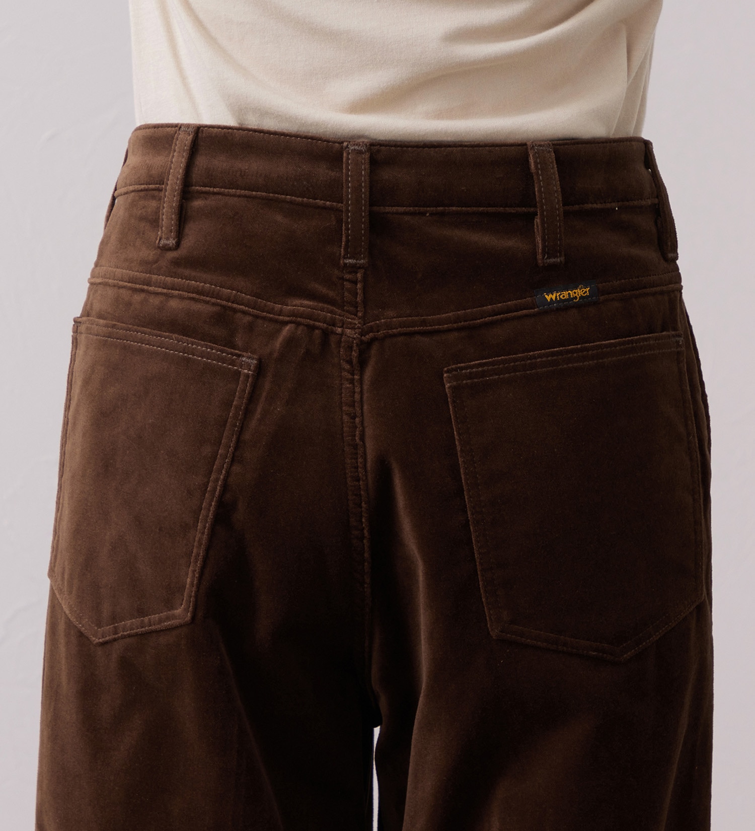 Wrangler(ラングラー)のWRANCHER WIDE/ランチャーフレアーワイド ベロア【レディース/暖】|パンツ/パンツ/レディース|ブラウン